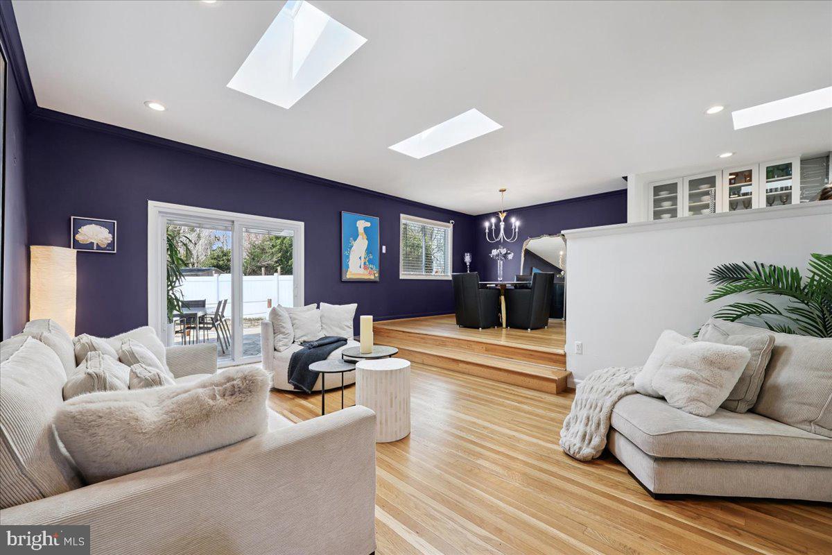 REGENCY ESTATES - Residential