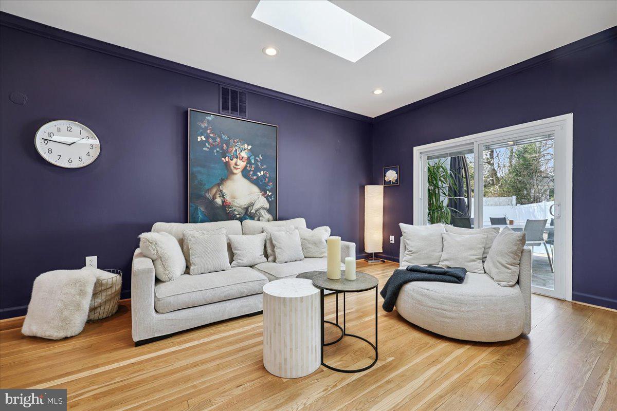 REGENCY ESTATES - Residential