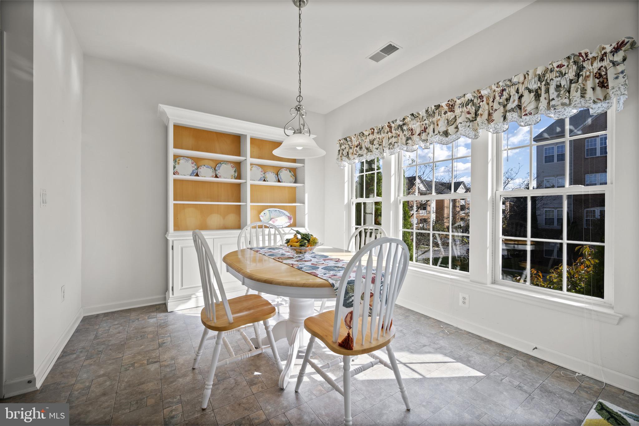 TAYLOR VILLAGE - Residential