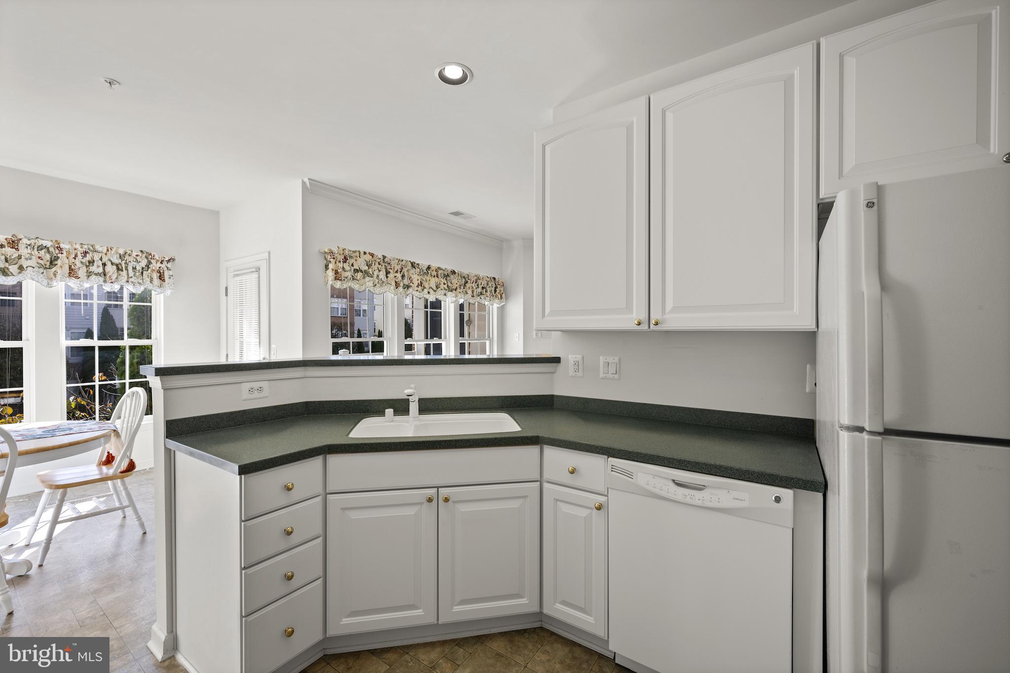 TAYLOR VILLAGE - Residential