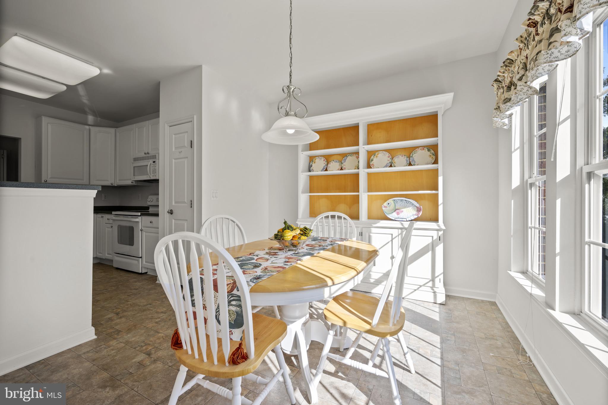 TAYLOR VILLAGE - Residential