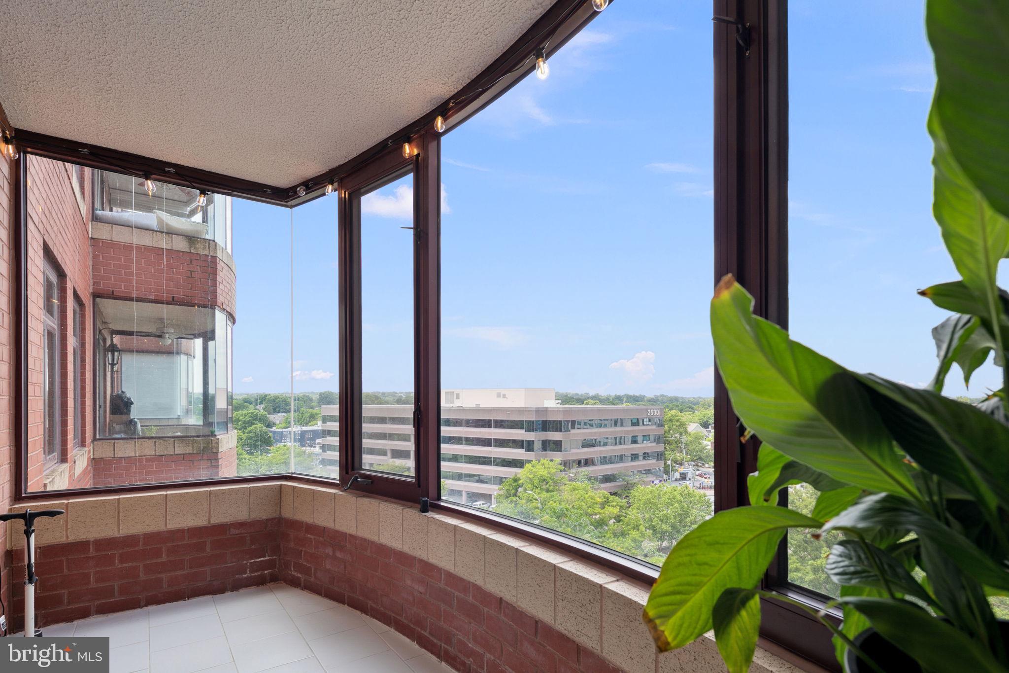 CLARENDON - Residential