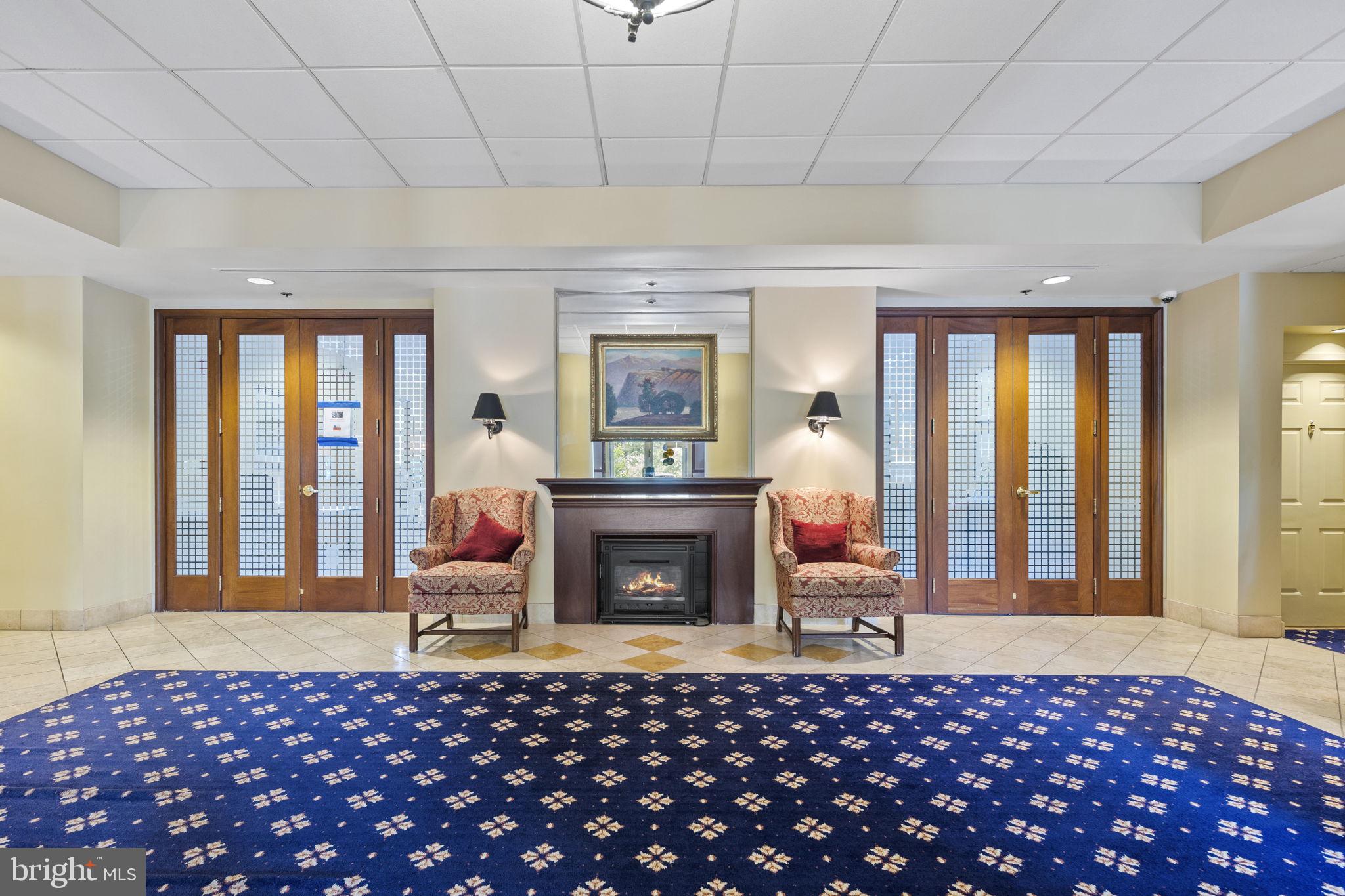 CLARENDON - Residential