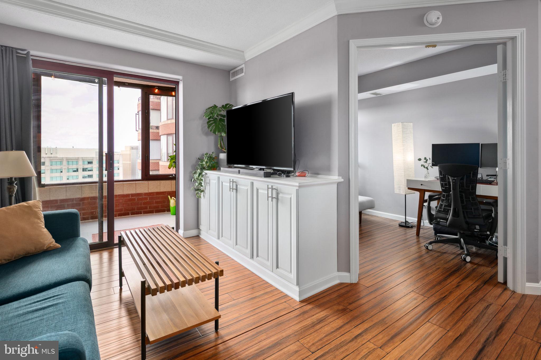 CLARENDON - Residential