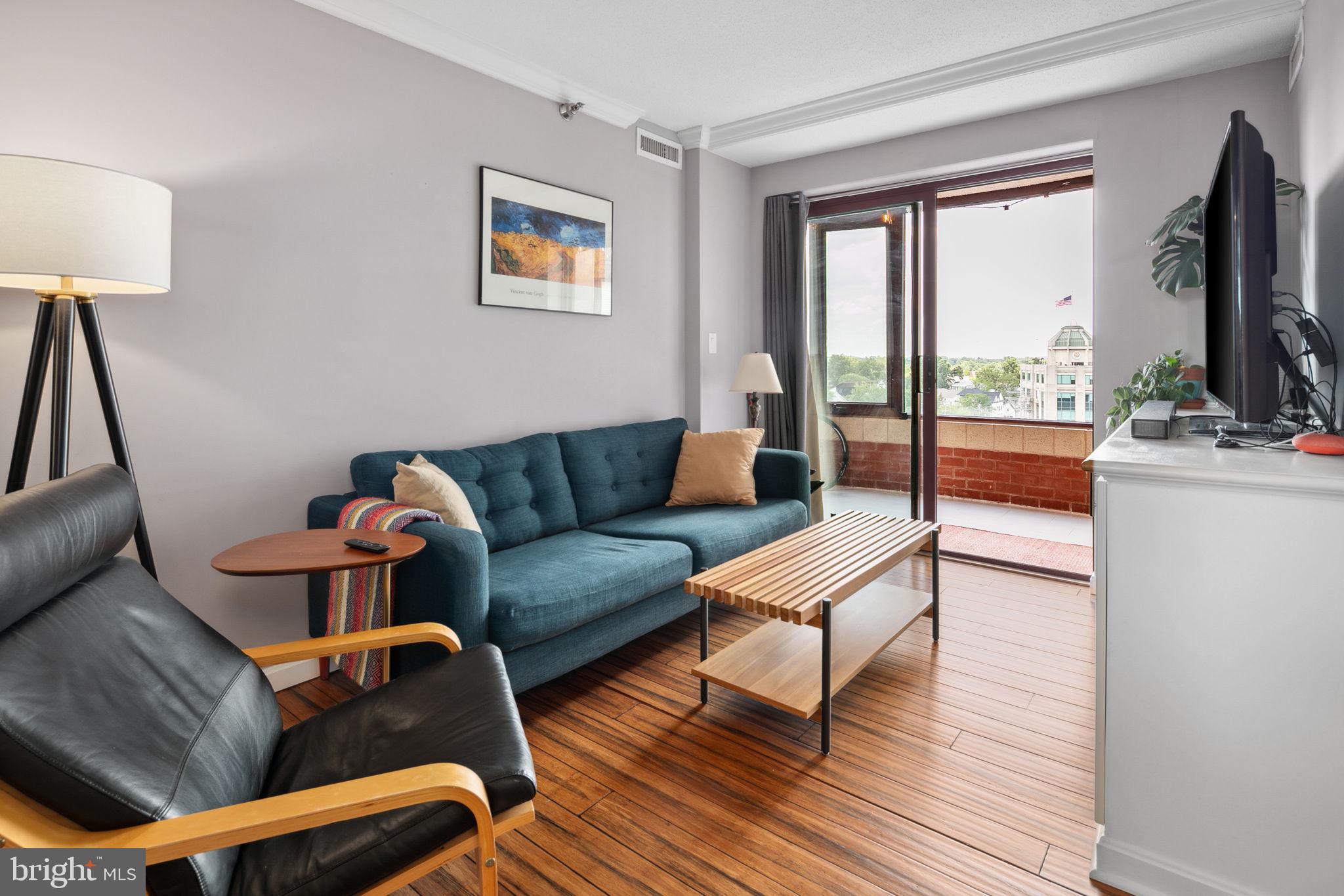 CLARENDON - Residential