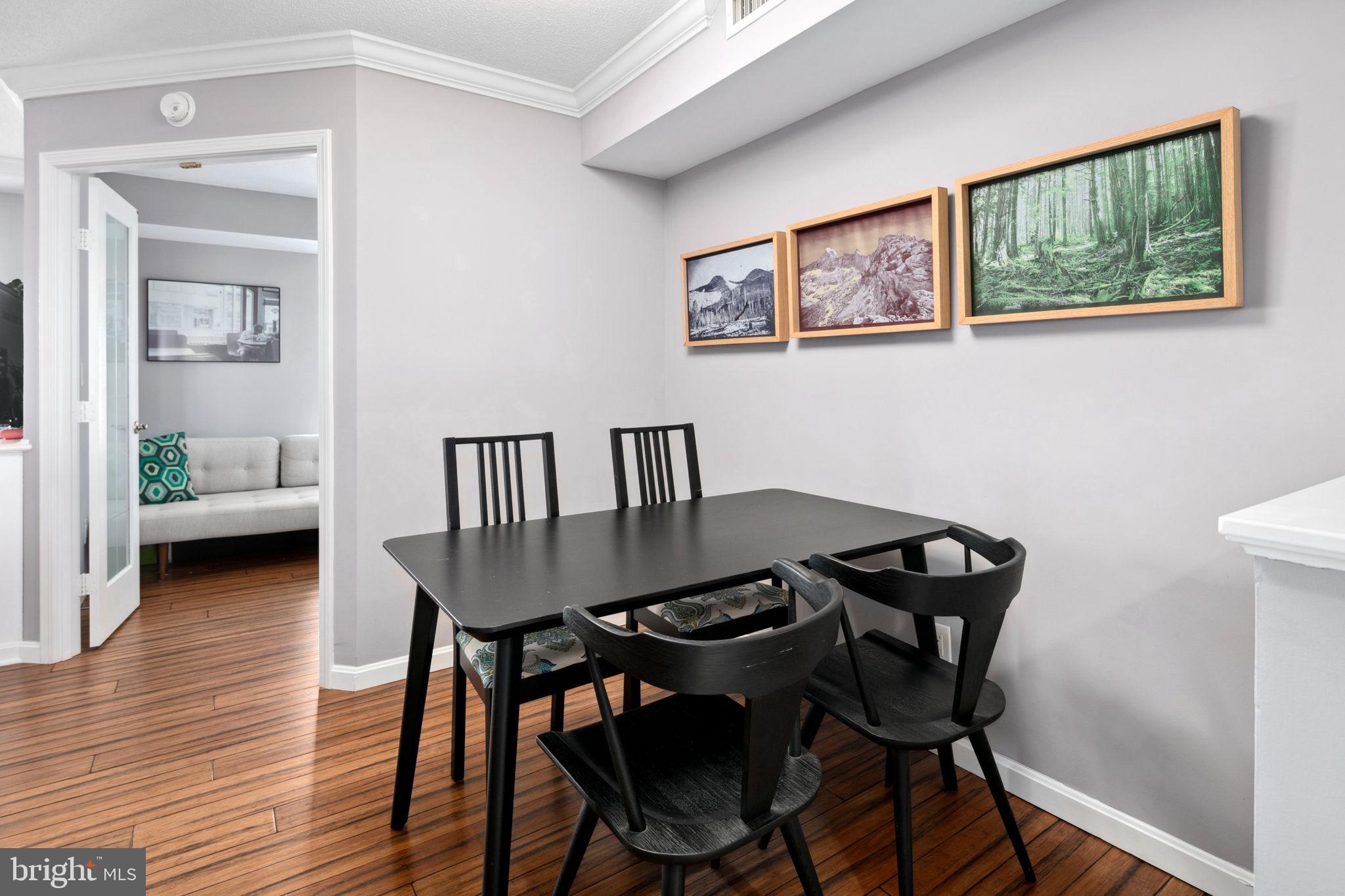 CLARENDON - Residential