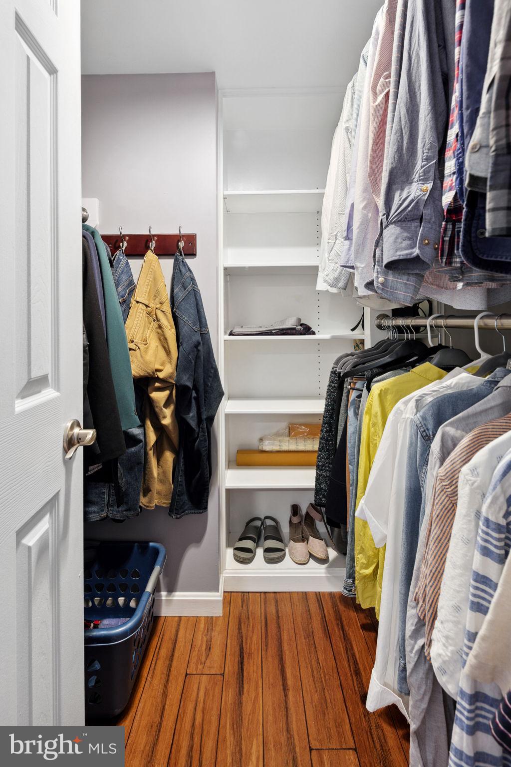 CLARENDON - Residential