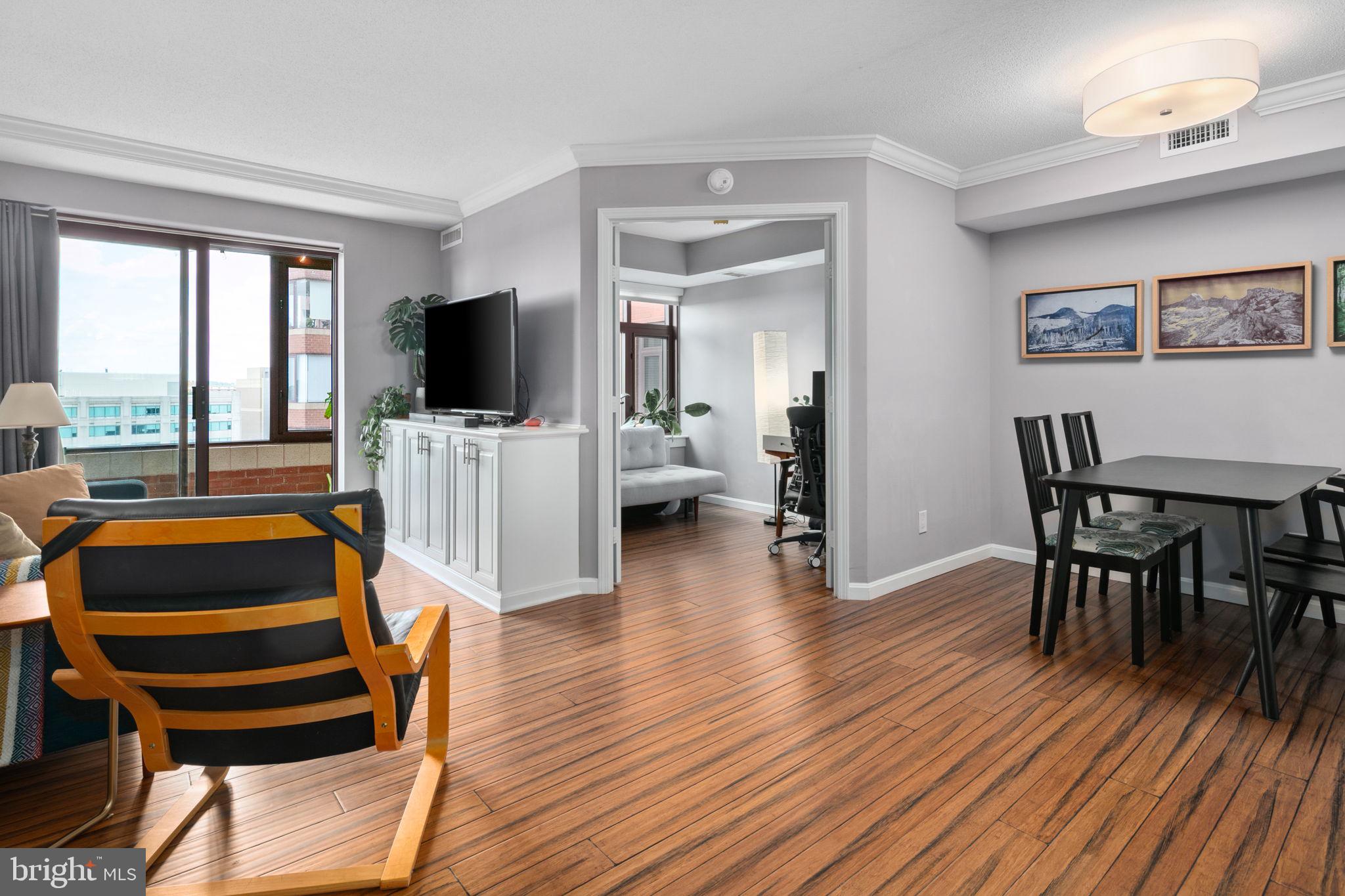 CLARENDON - Residential