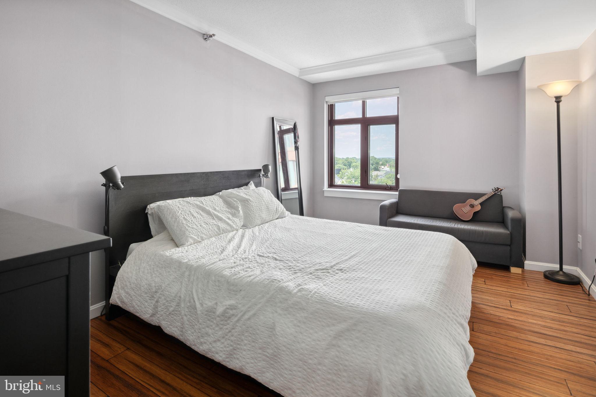 CLARENDON - Residential