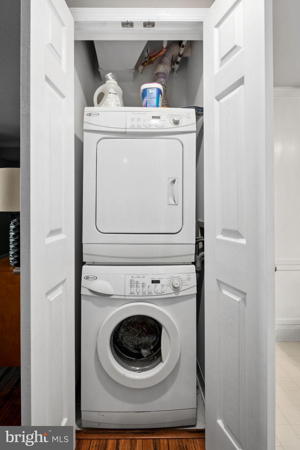 CLARENDON - Residential