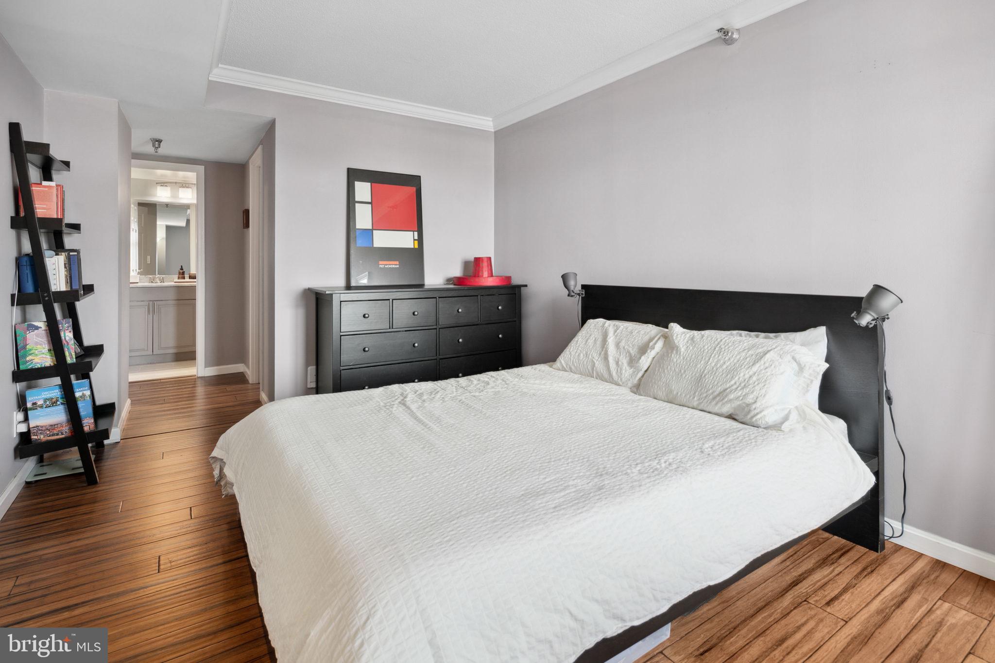 CLARENDON - Residential