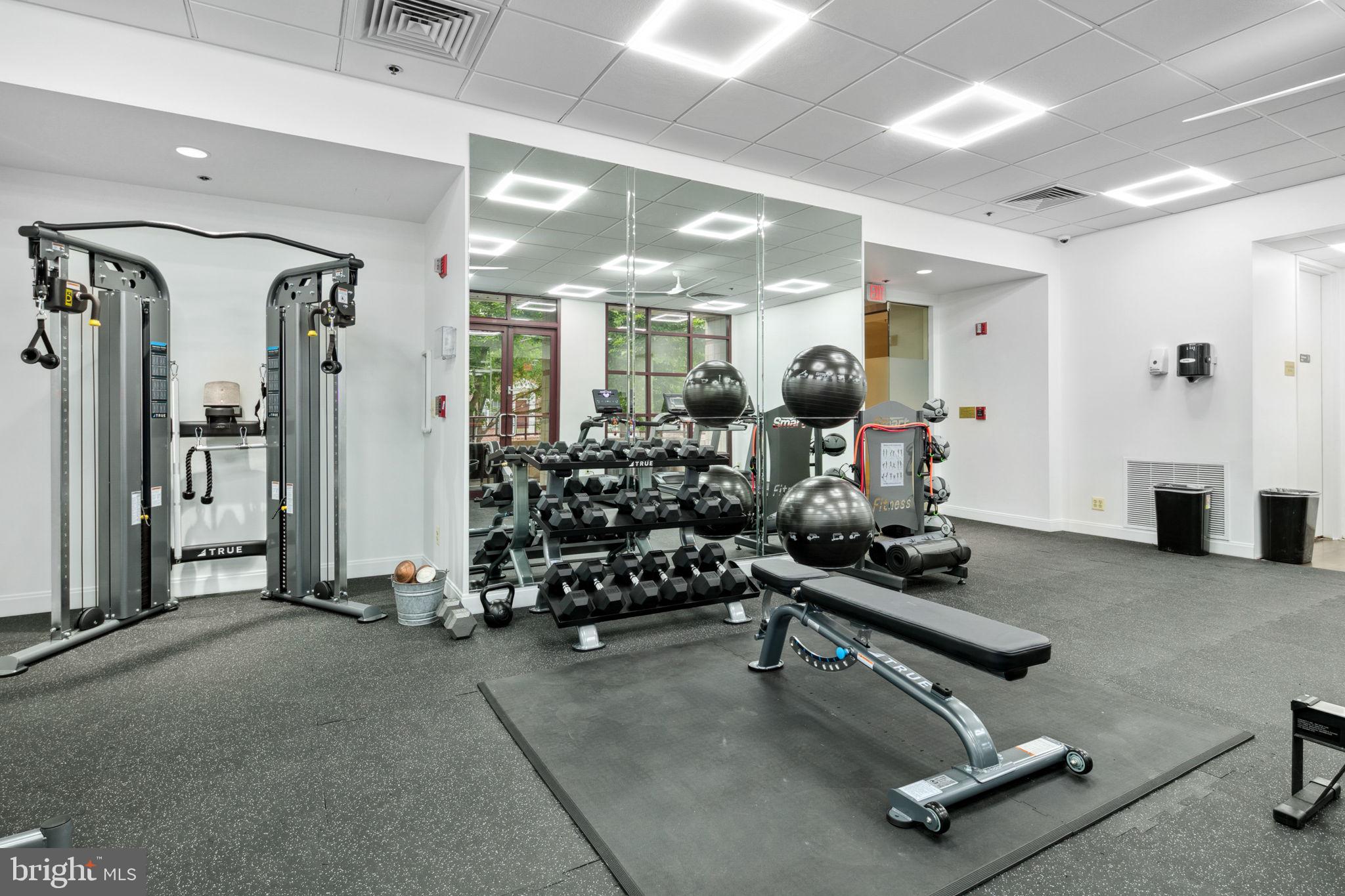 CLARENDON - Residential