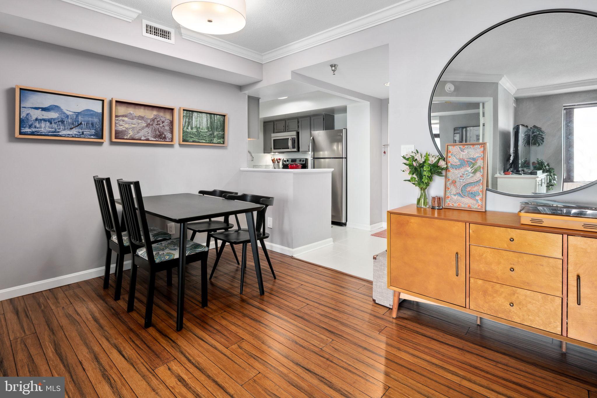 CLARENDON - Residential