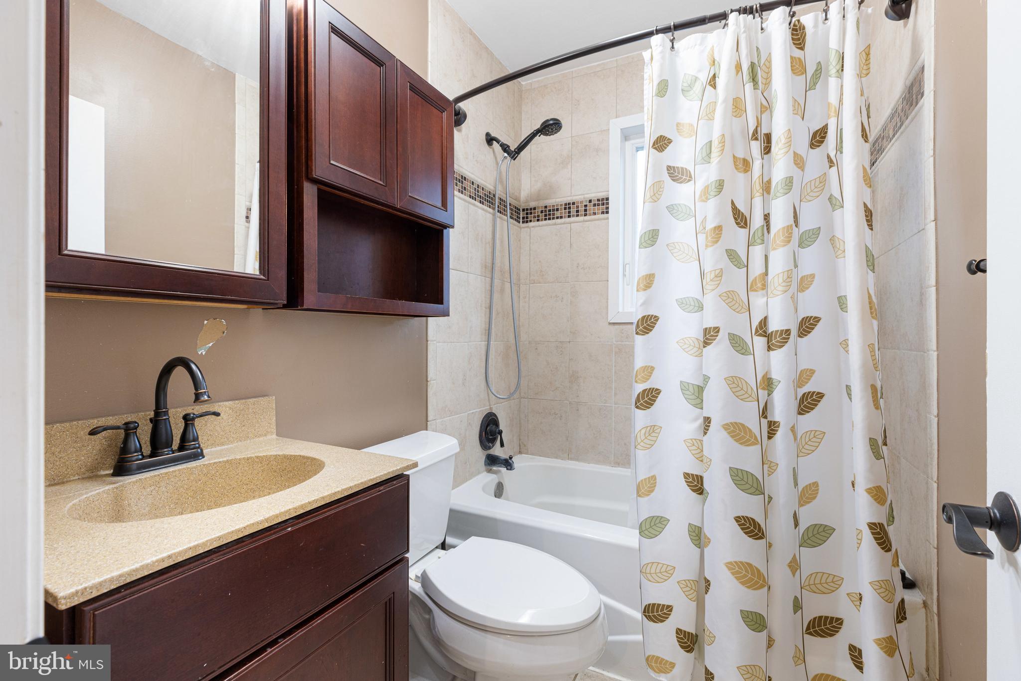 ELMWOOD - Residential