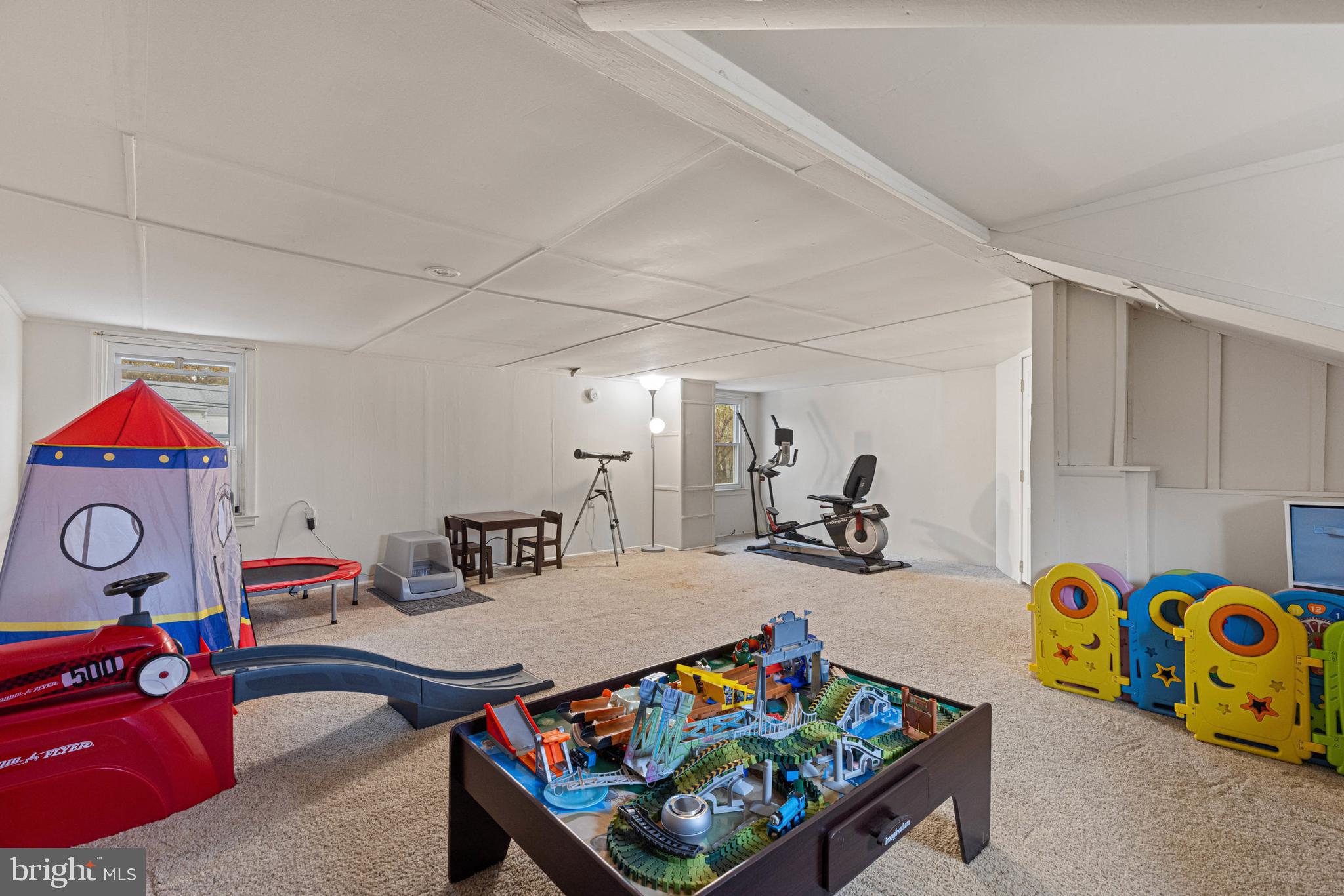 ELMWOOD - Residential