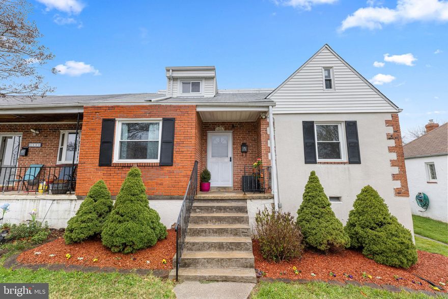 Welcome to 422 Elmwood Rd – A Charming Semi-Detached Home in the Heart of Overlea!
This delightful 3-bedroom, 1-bathroom home features a versatile layout that suits any lifestyle. Enjoy a cozy den, a casual dining room, and a spacious living room—ideal for both relaxing evenings and lively entertaining.
The bright eat-in kitchen offers plenty of space for meals and convenient access to the rear side exit, leading to a patio and a generously sized backyard—perfect for hosting outdoor gatherings or simply unwinding.
Upstairs, a unique attic bedroom with a walk-in closet adds incredible flexibility, ideal for use as a lounge, playroom, home office, or creative loft space.
Don’t miss your chance to own this gem in the vibrant Overlea community. Schedule your showing today! As-Is Condition.