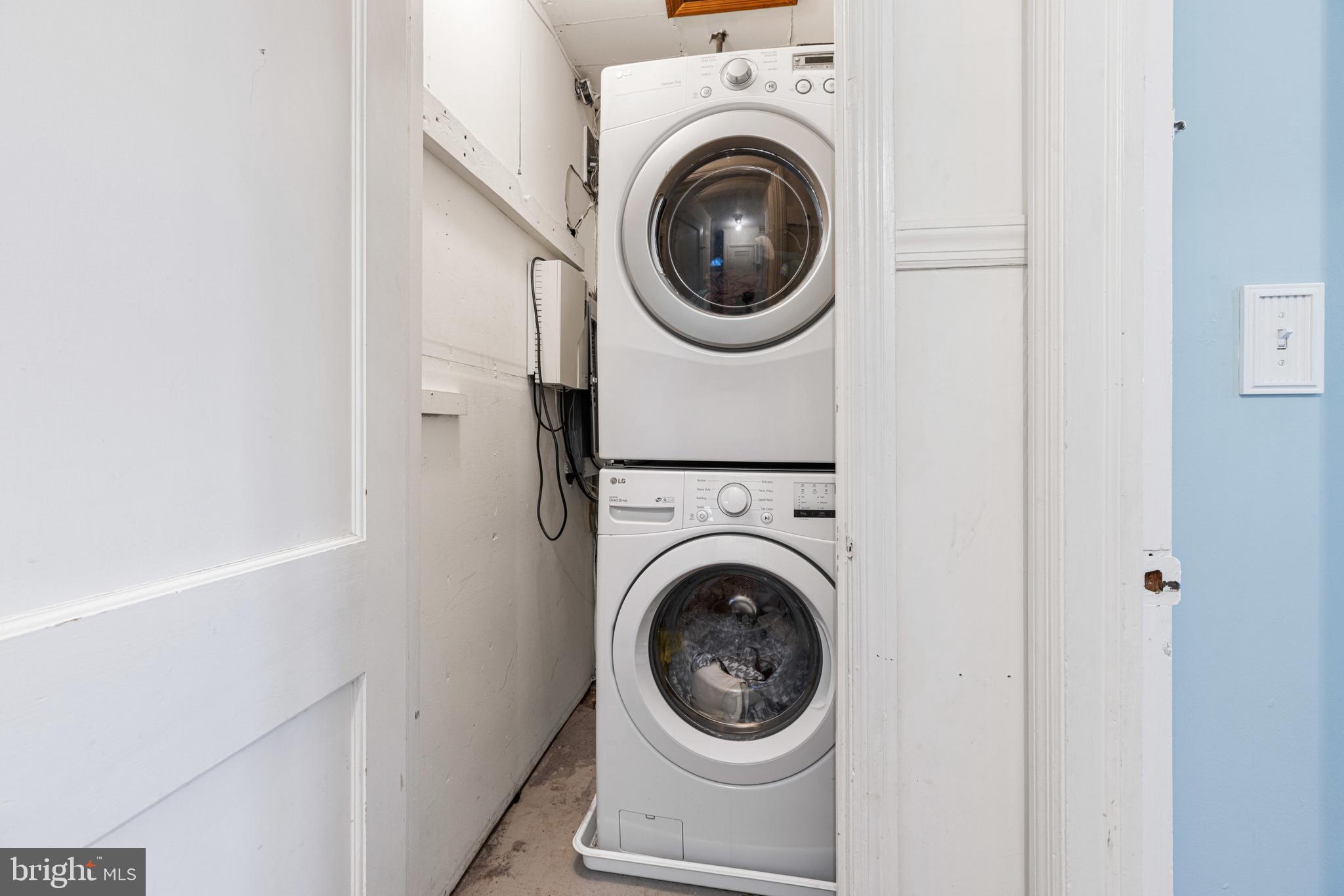 ELMWOOD - Residential