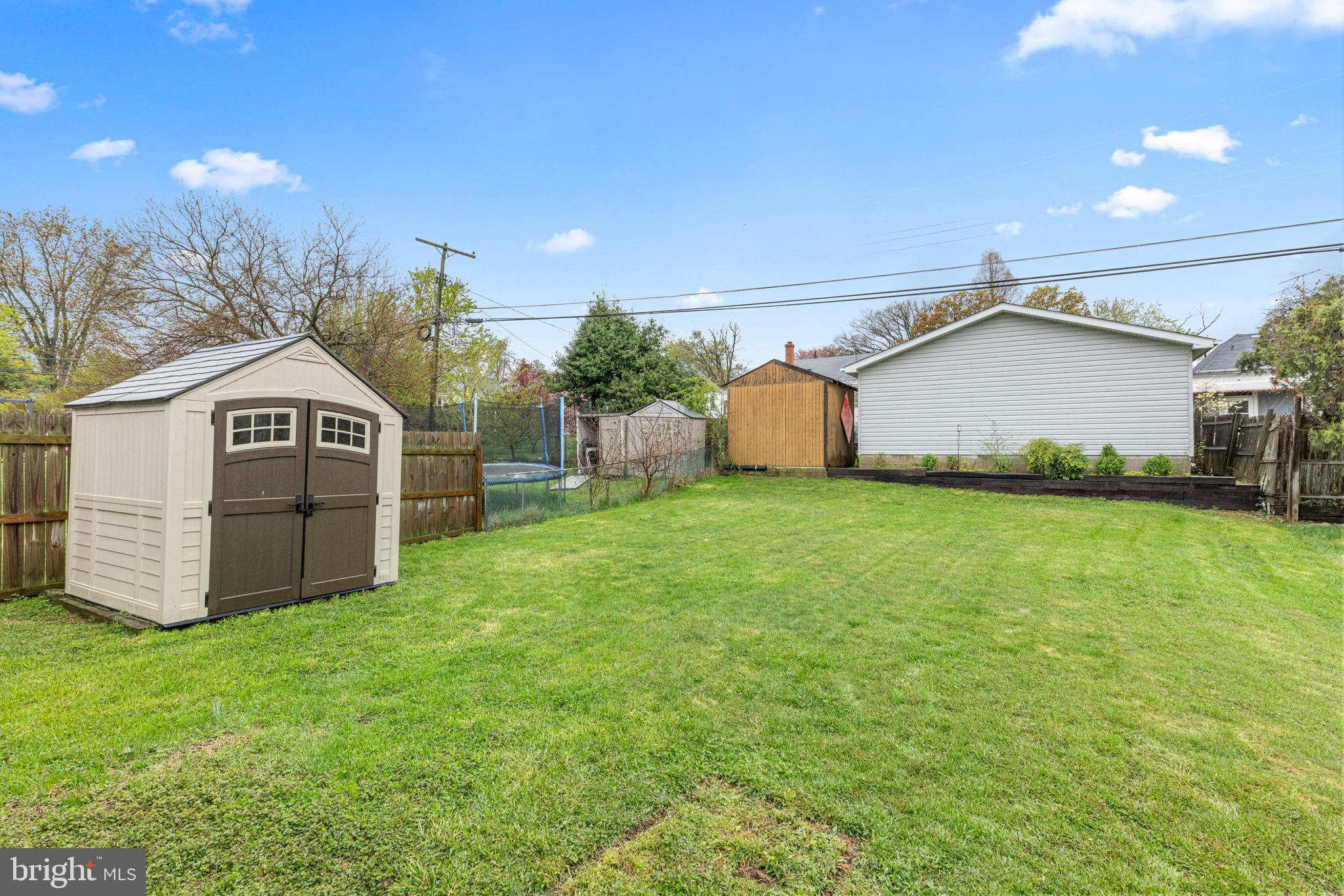 ELMWOOD - Residential