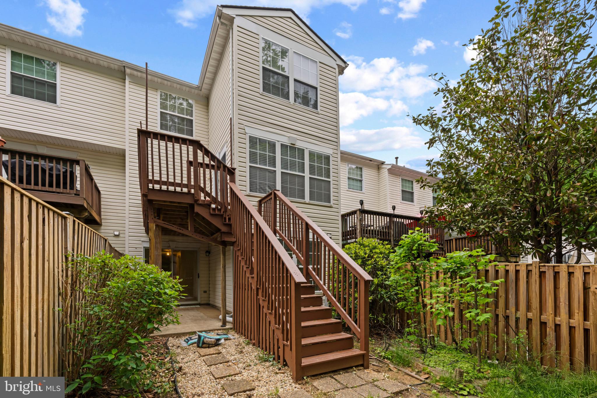 CONSTANT WOODS - Residential
