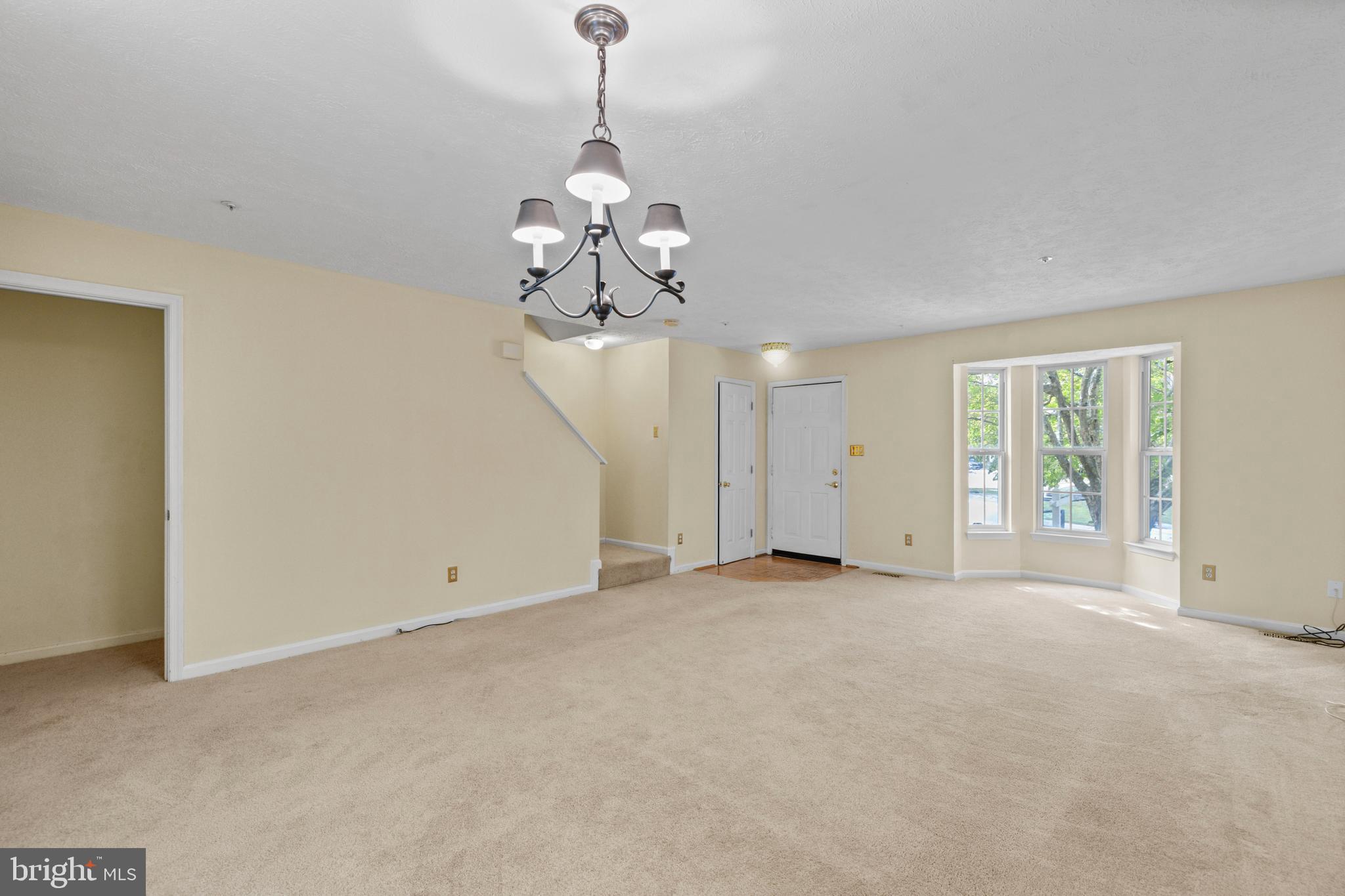 CONSTANT WOODS - Residential