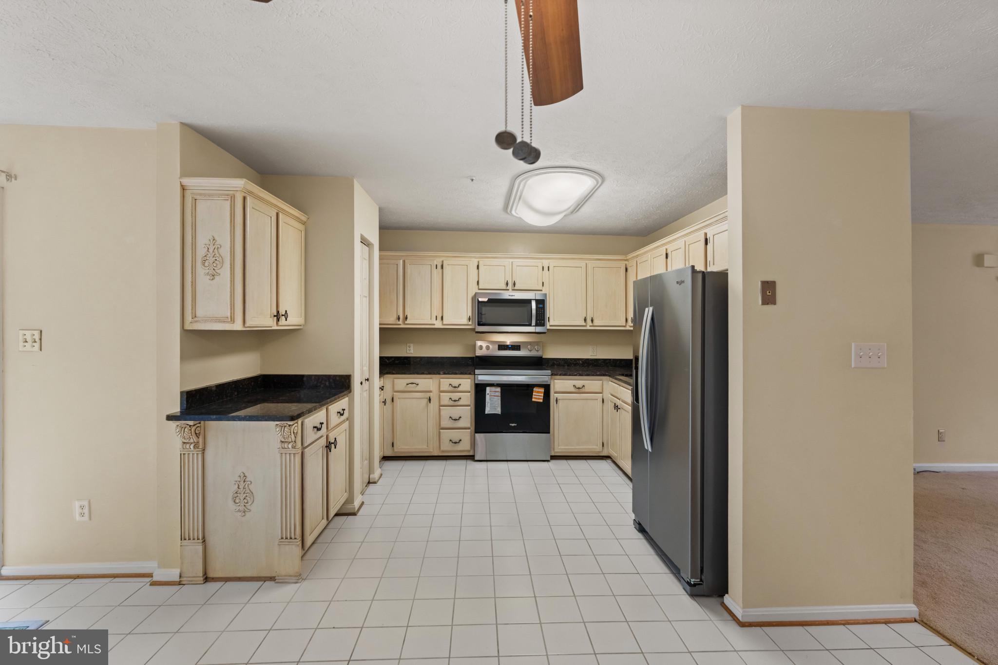 CONSTANT WOODS - Residential