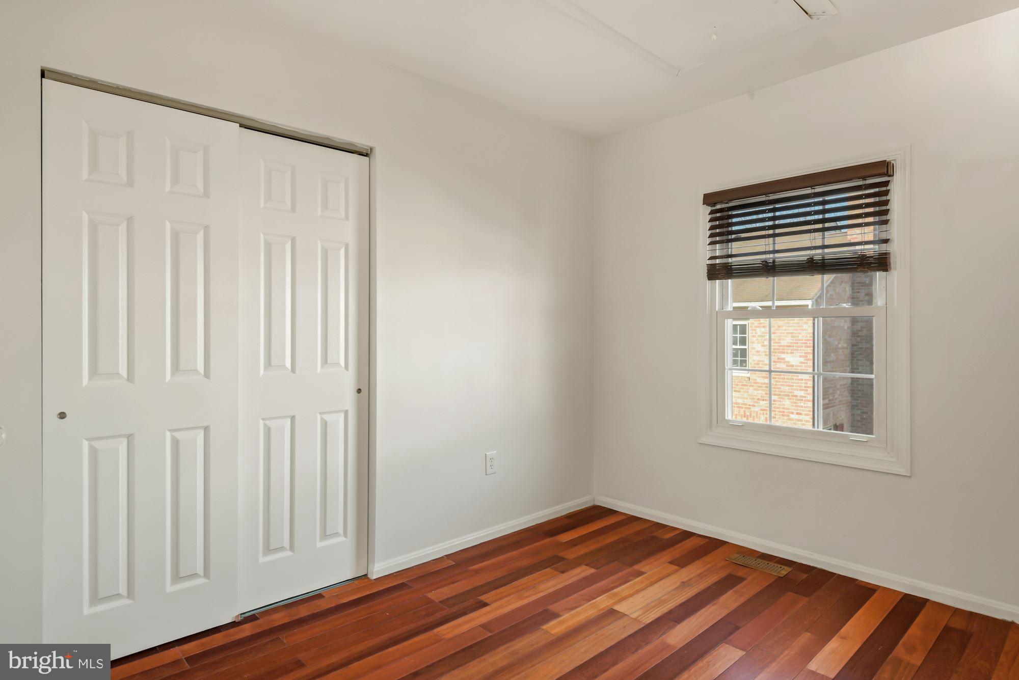 WESTLAKE TERRACE - Residential Lease