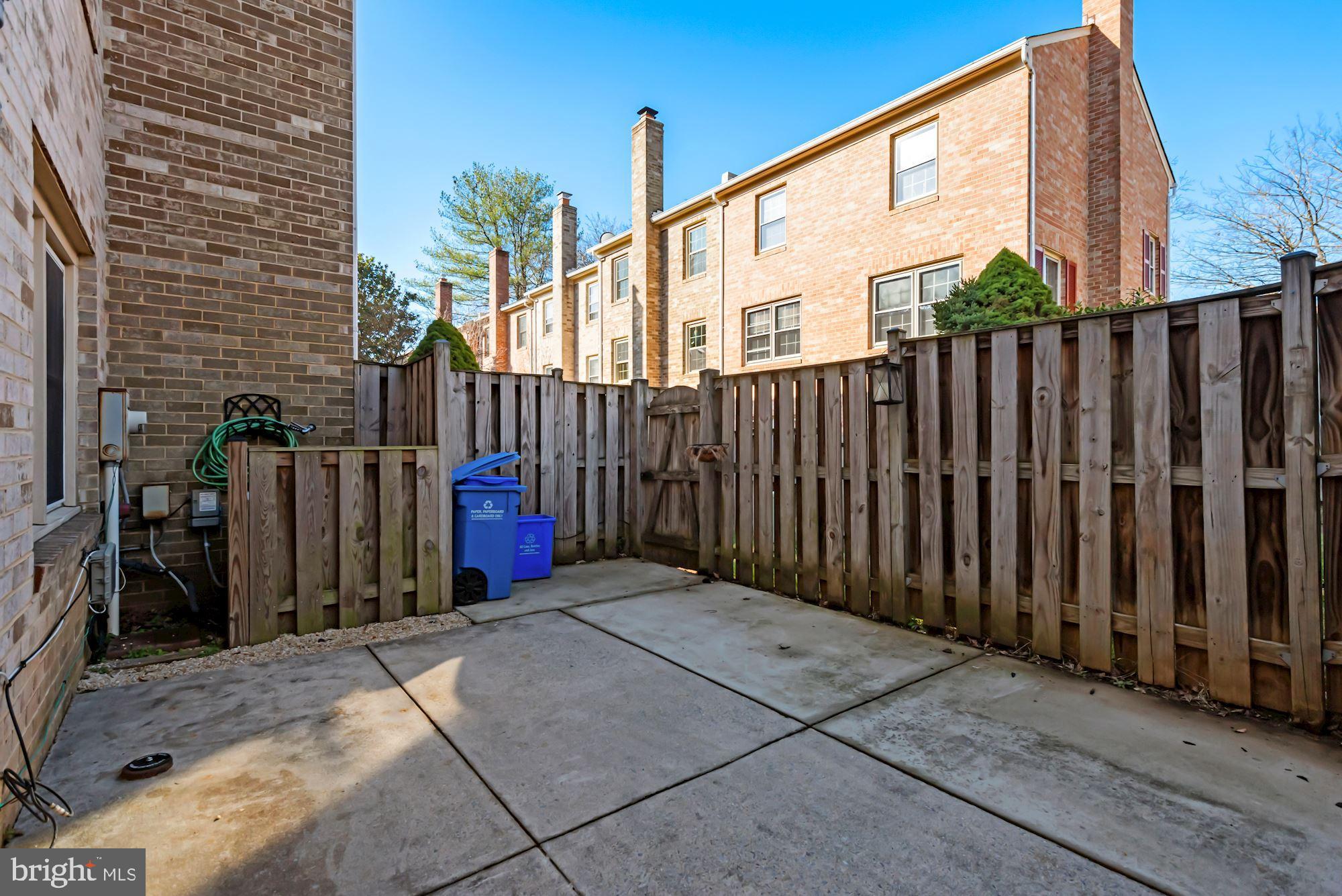 WESTLAKE TERRACE - Residential Lease