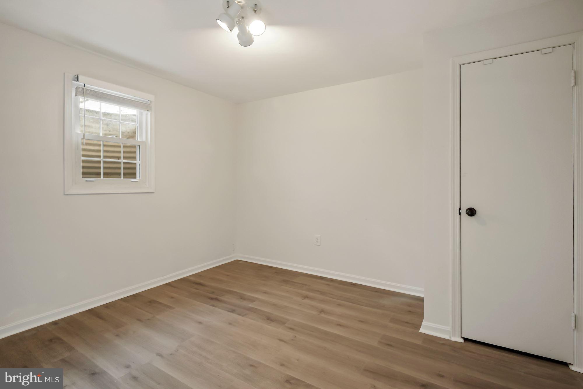 WESTLAKE TERRACE - Residential Lease