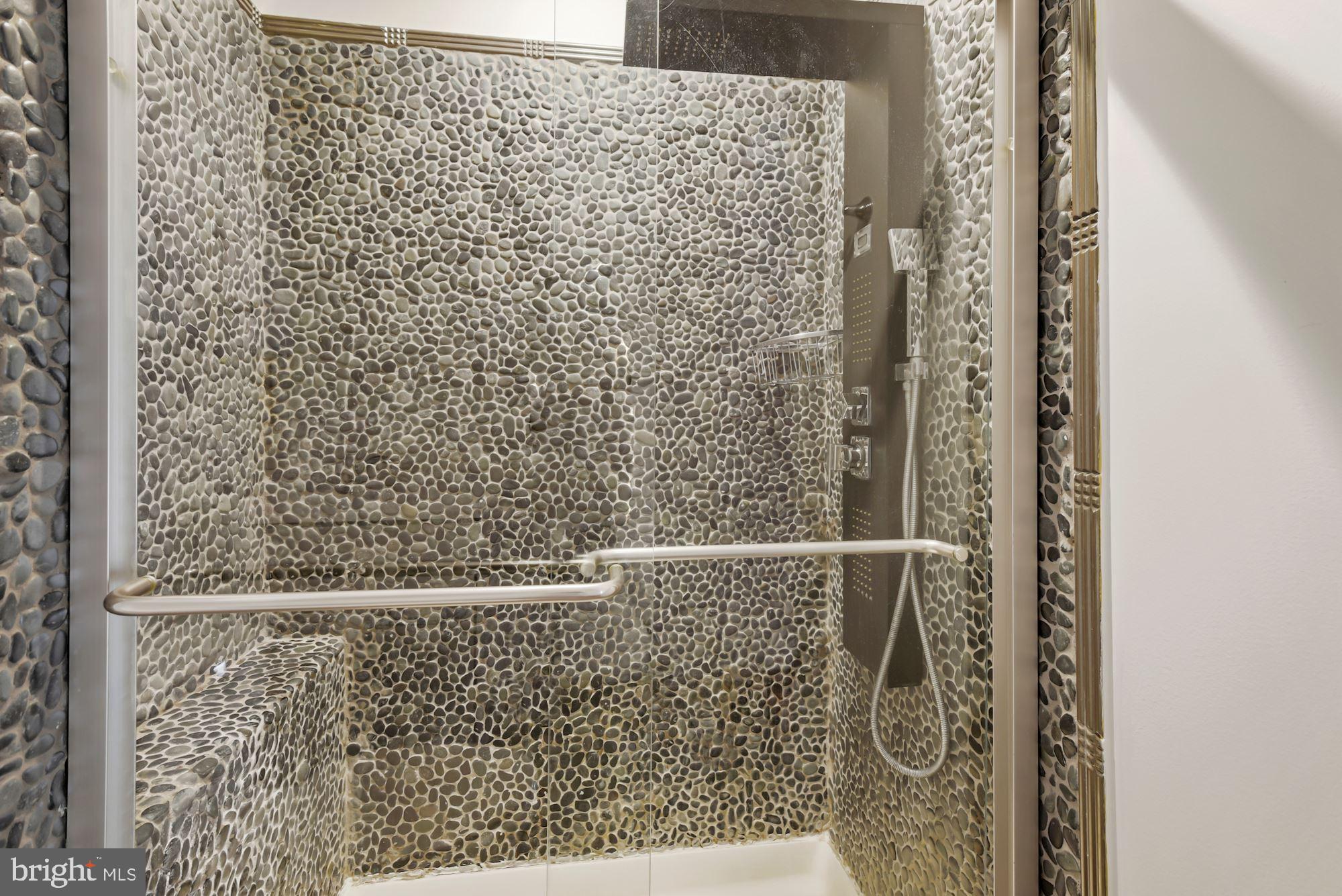 WESTLAKE TERRACE - Residential Lease