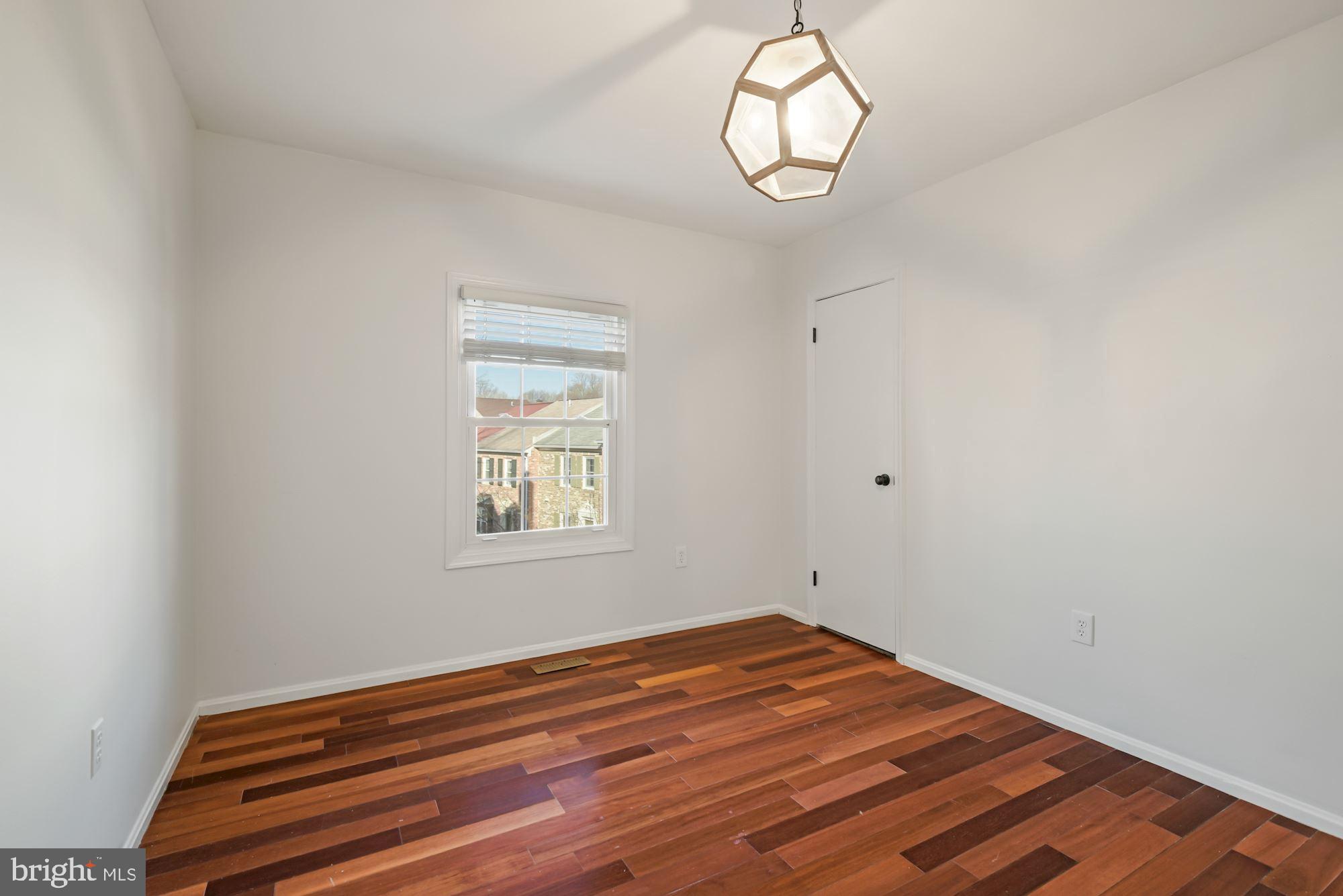 WESTLAKE TERRACE - Residential Lease