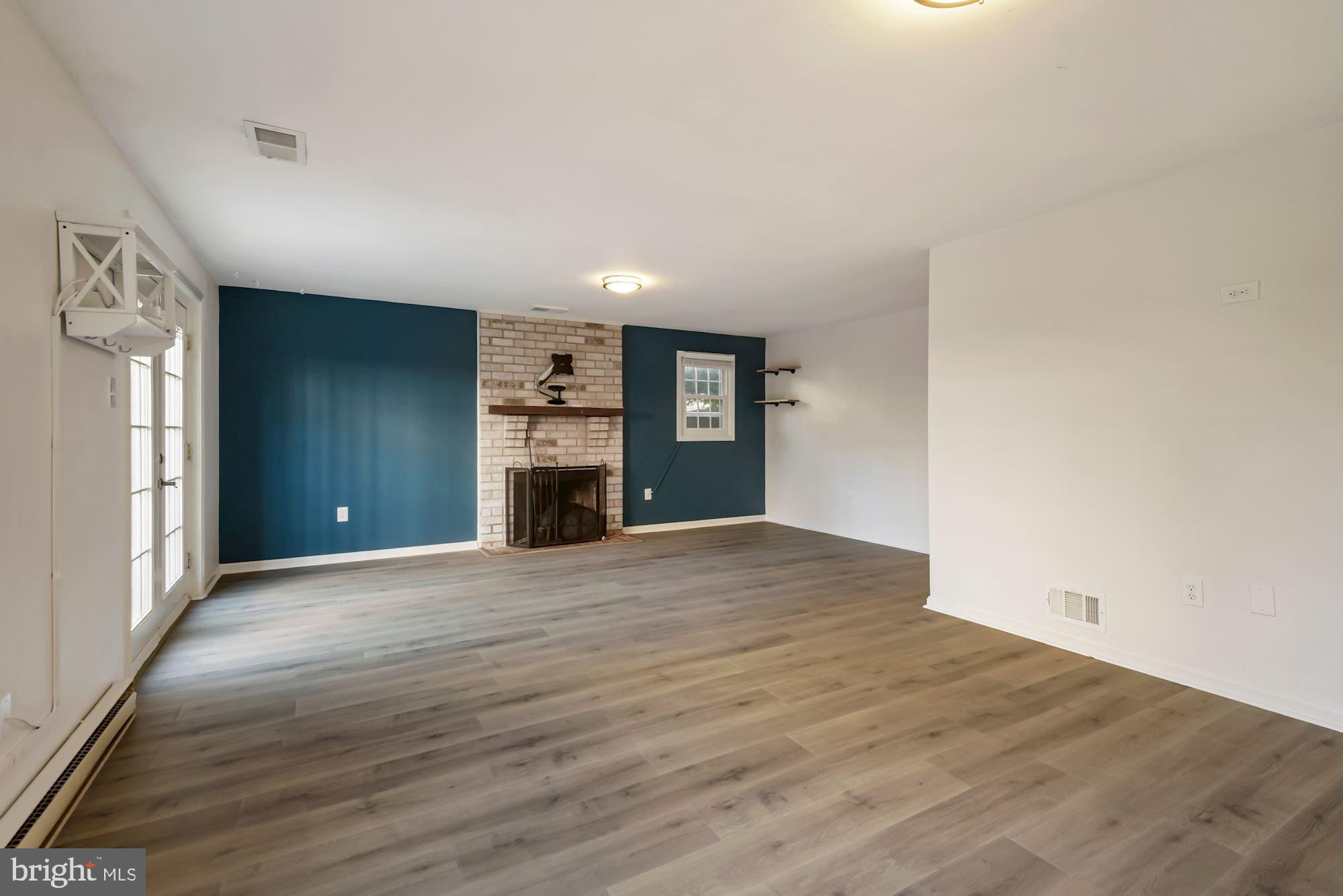 WESTLAKE TERRACE - Residential Lease