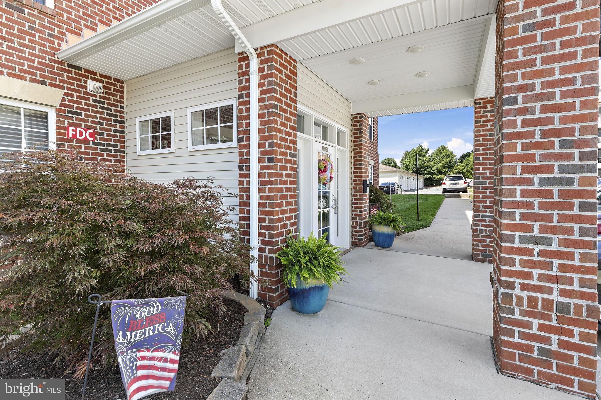 307 TIREE COURT 403