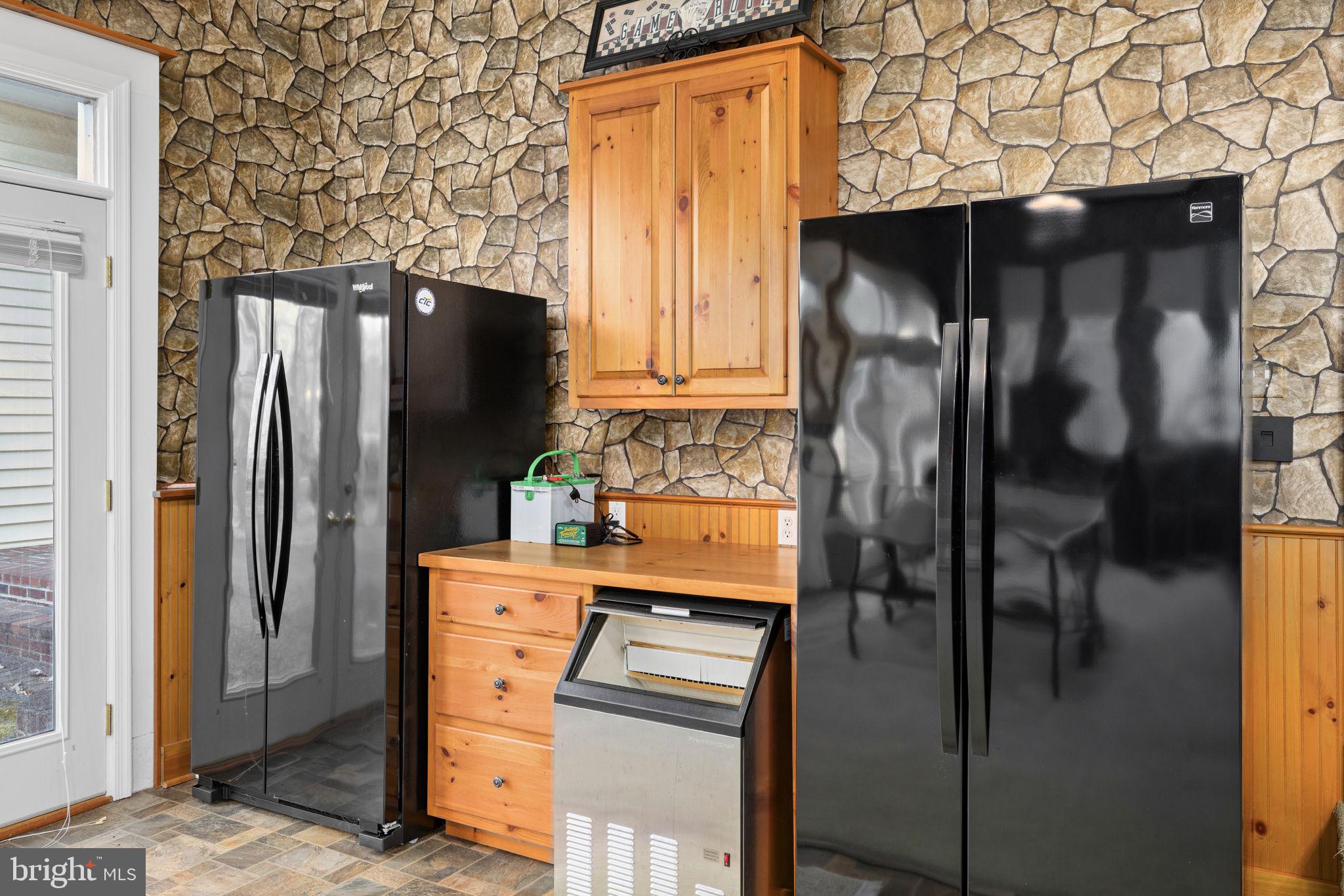 TALL PINES - Residential