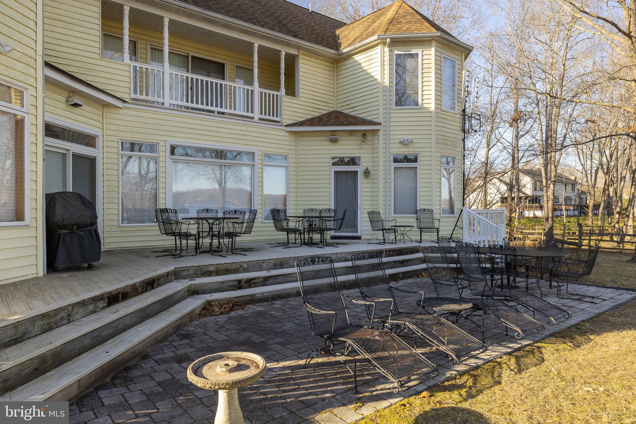 TALL PINES - Residential