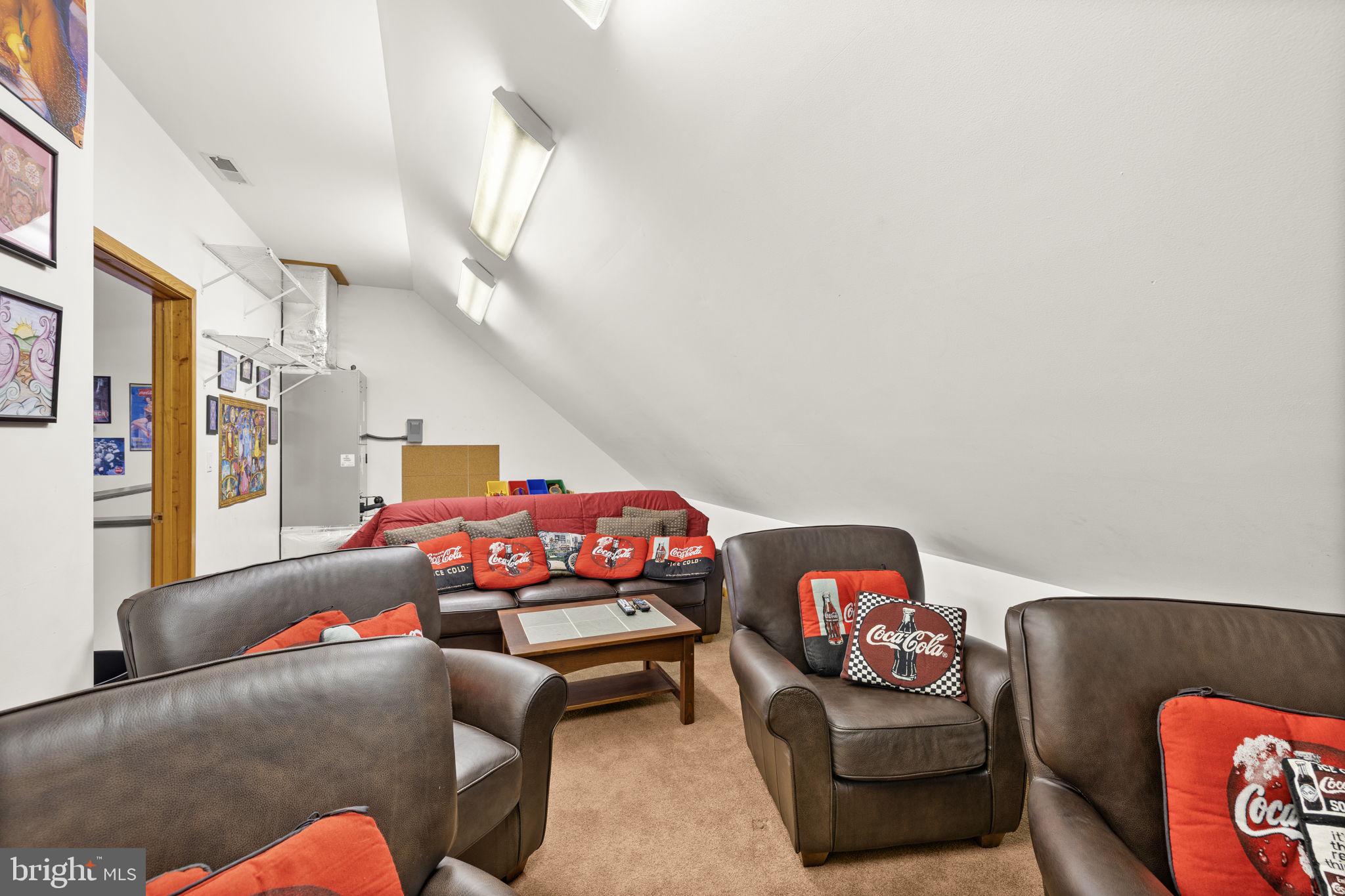 TALL PINES - Residential