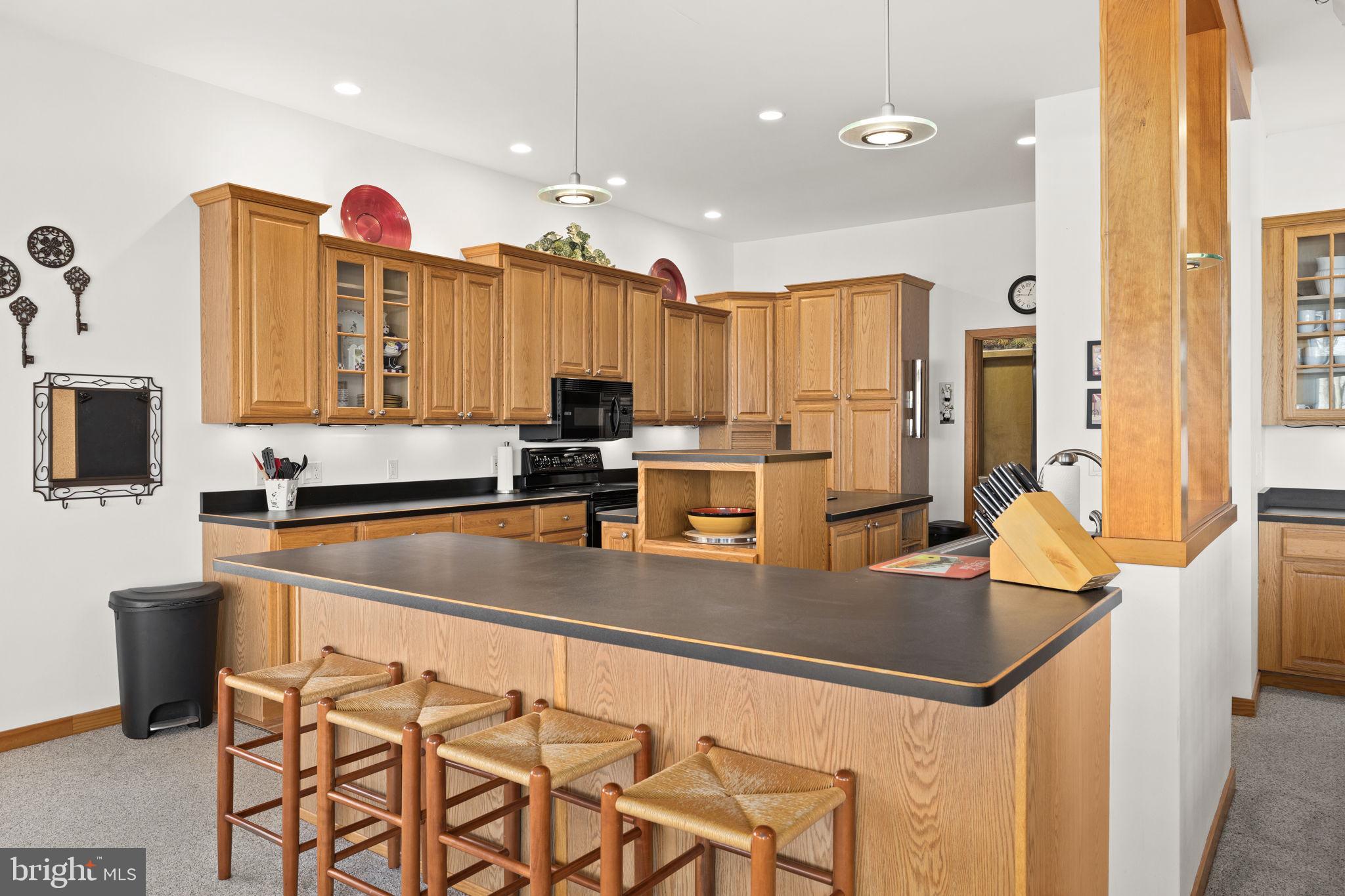 TALL PINES - Residential