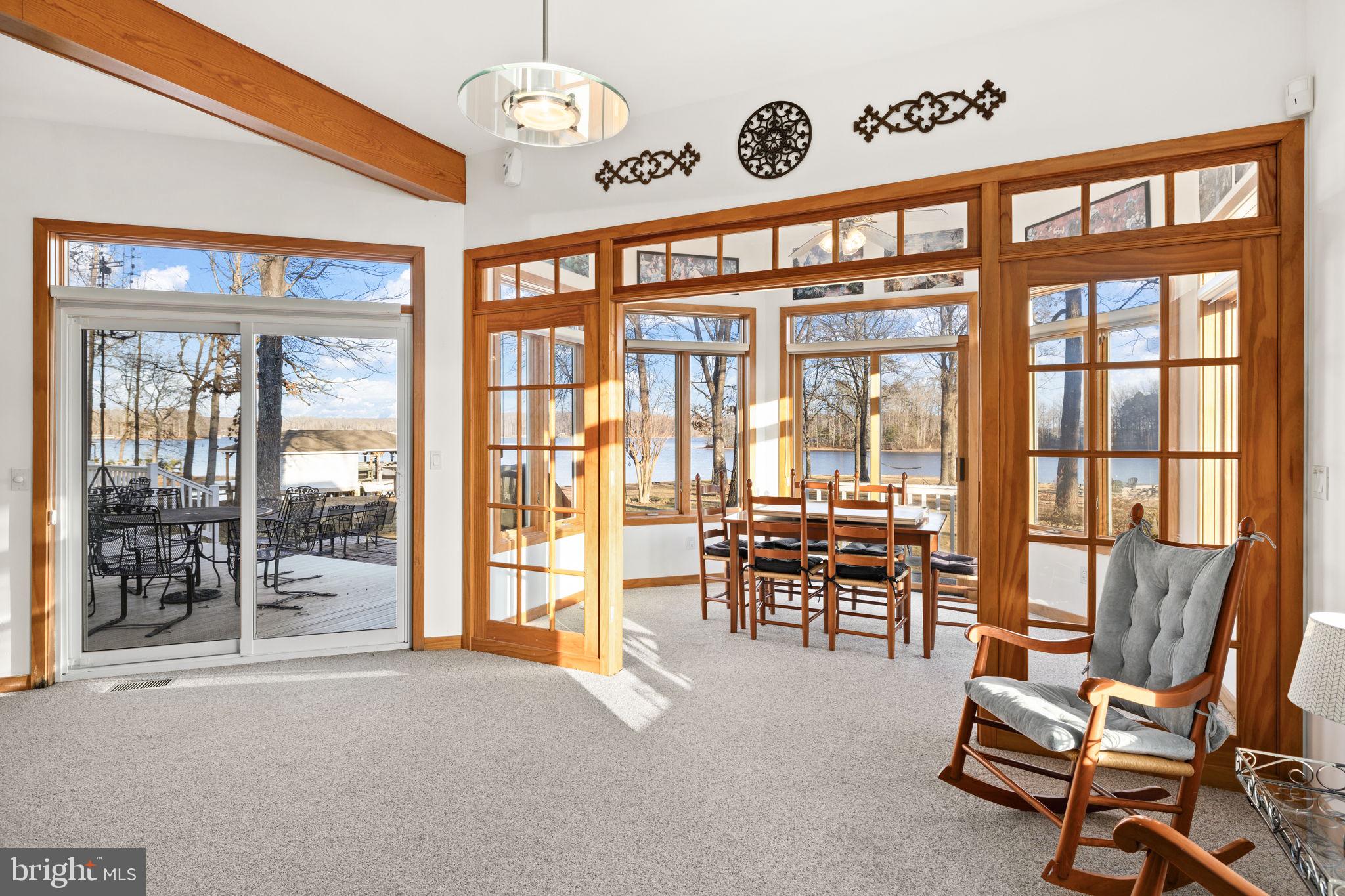 TALL PINES - Residential