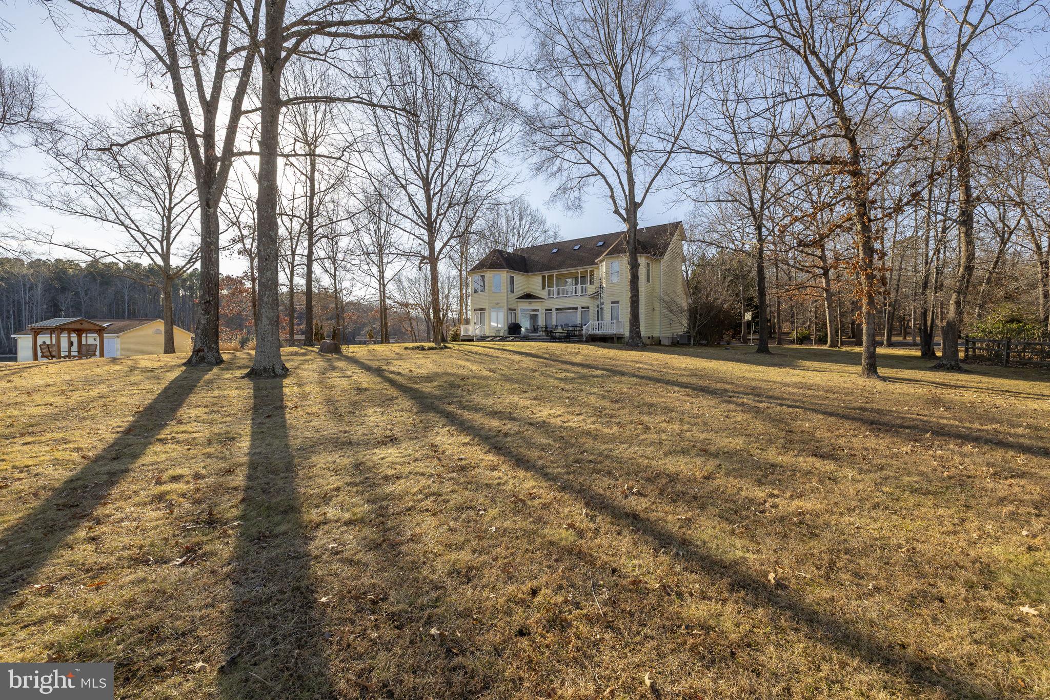 TALL PINES - Residential