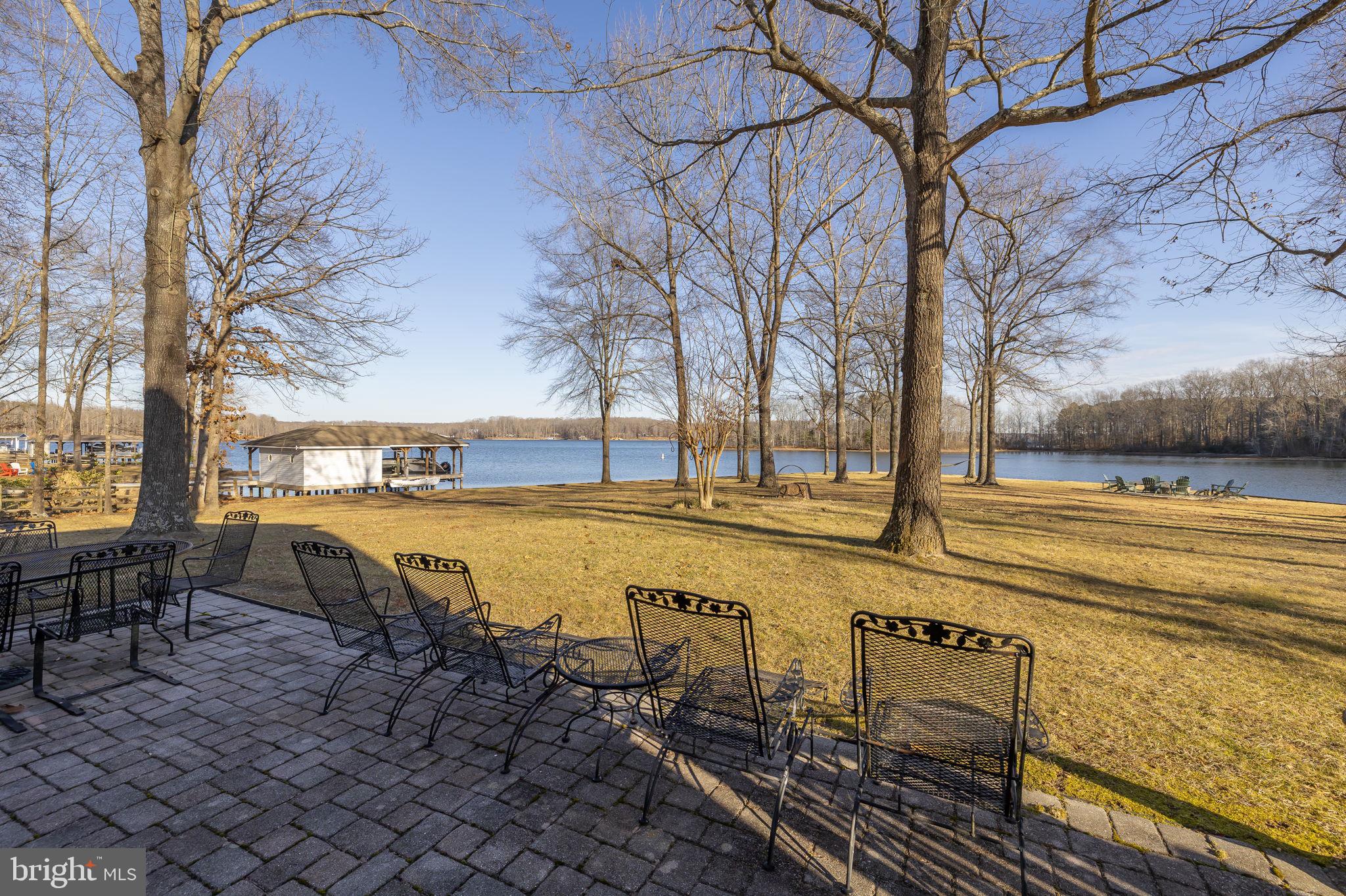 TALL PINES - Residential