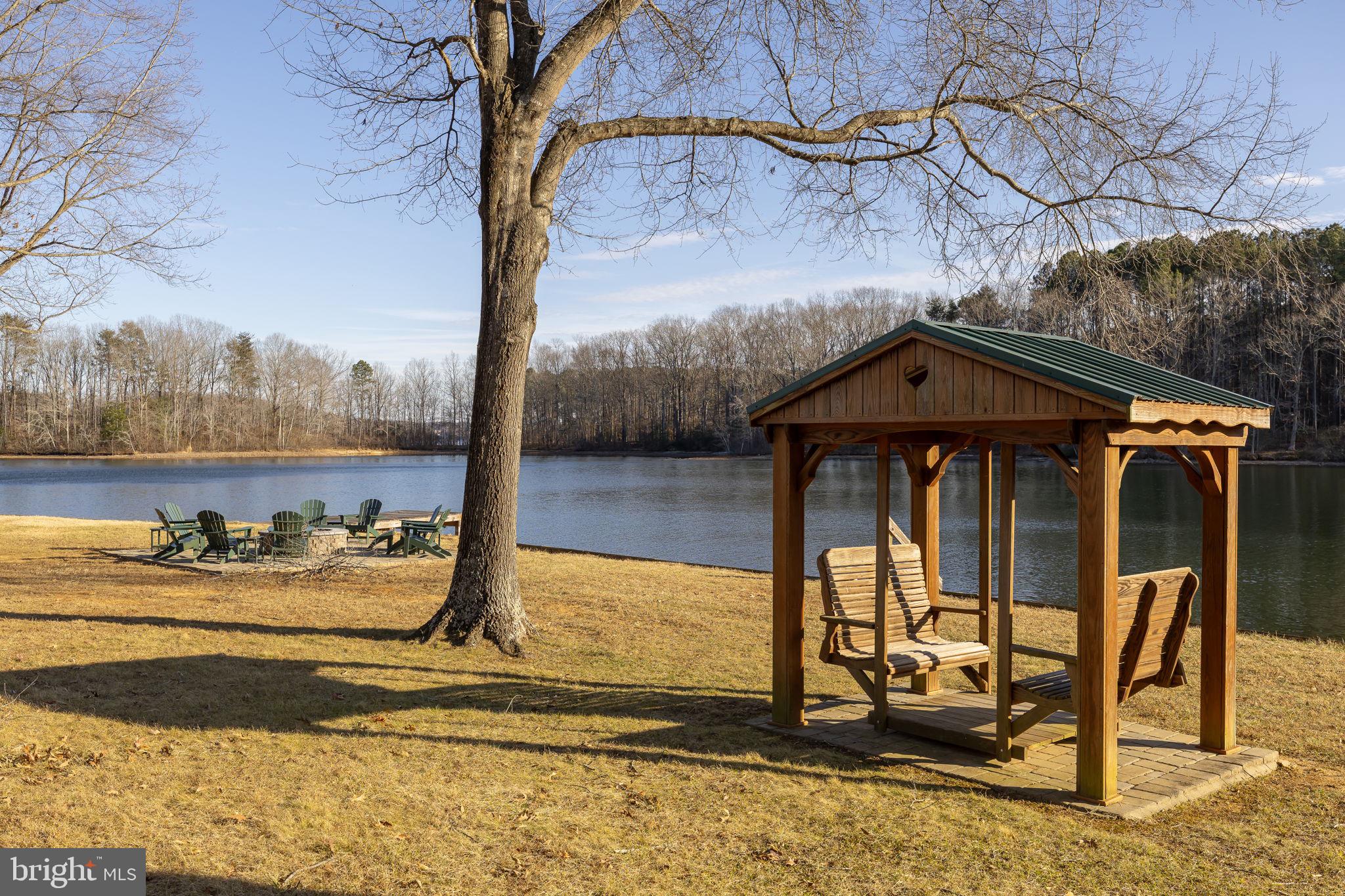 TALL PINES - Residential