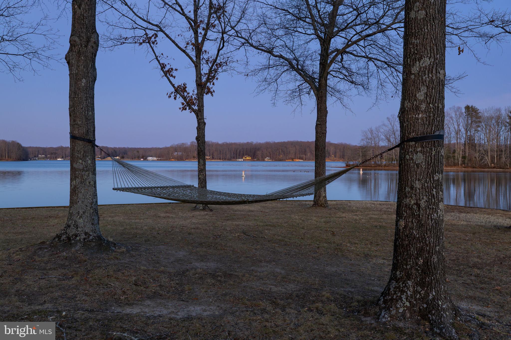 TALL PINES - Residential