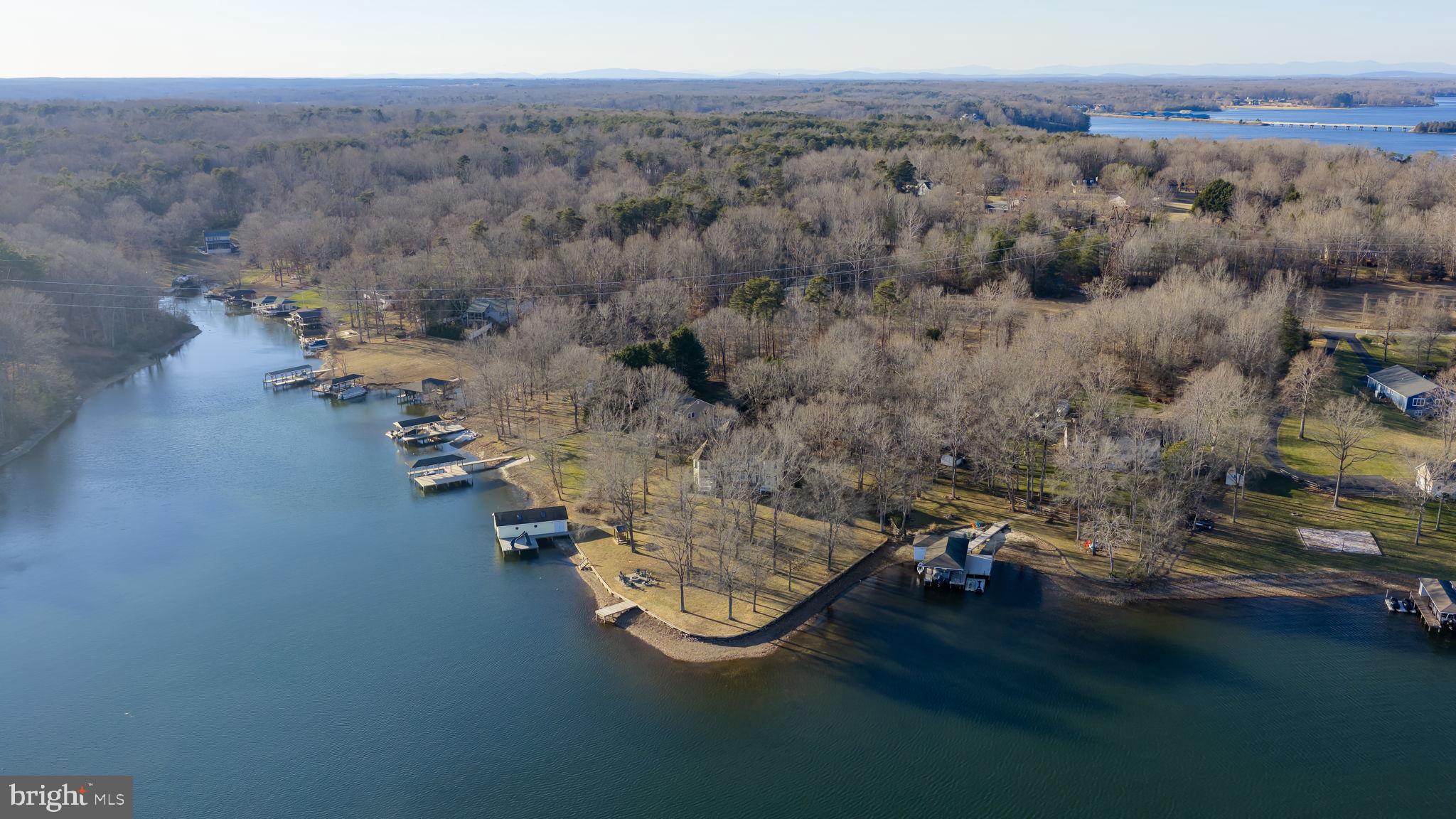 TALL PINES - Residential