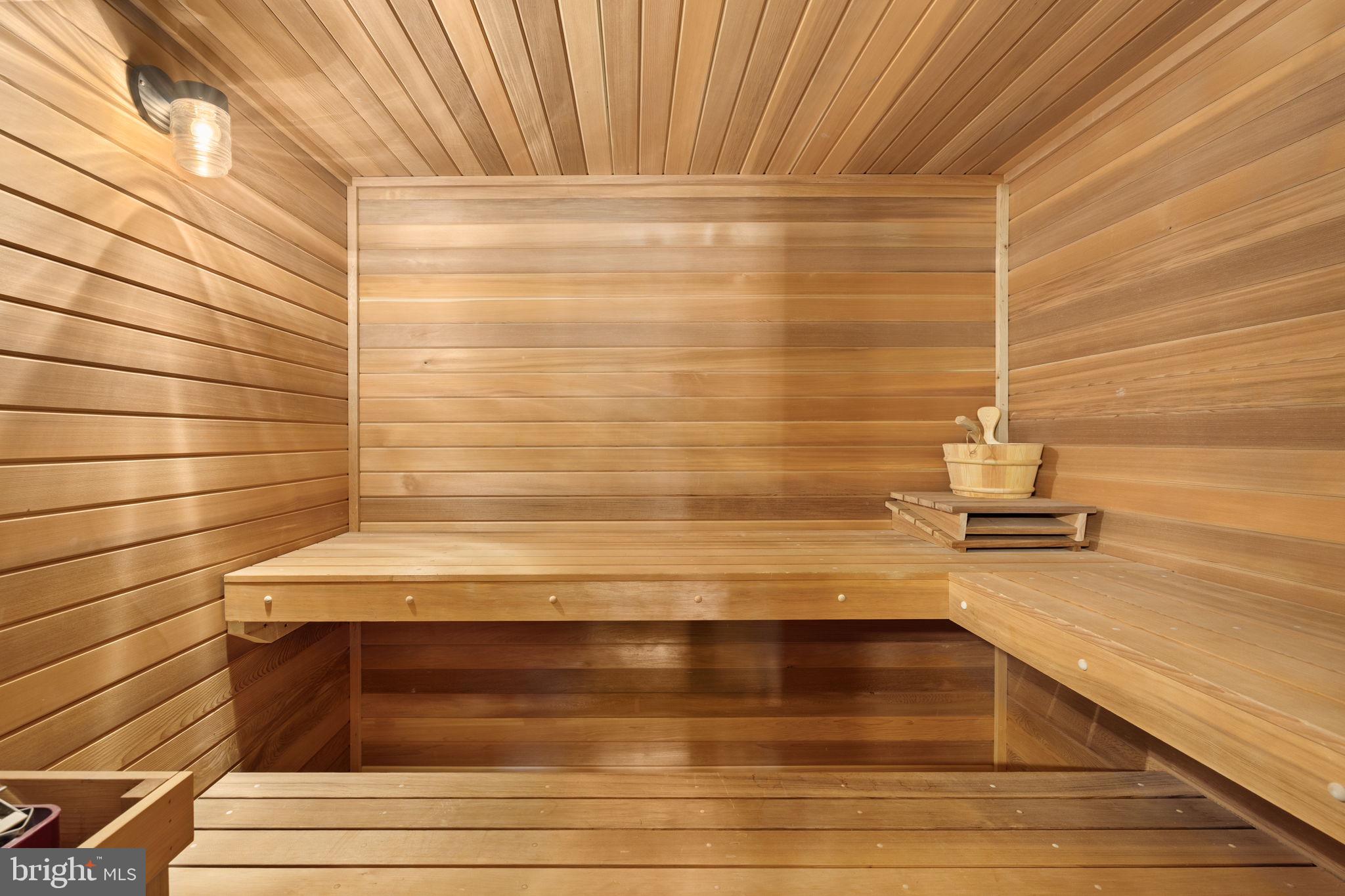 TALL PINES - Residential