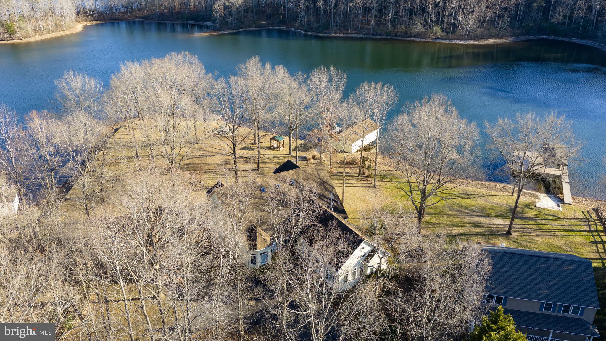 TALL PINES - Residential