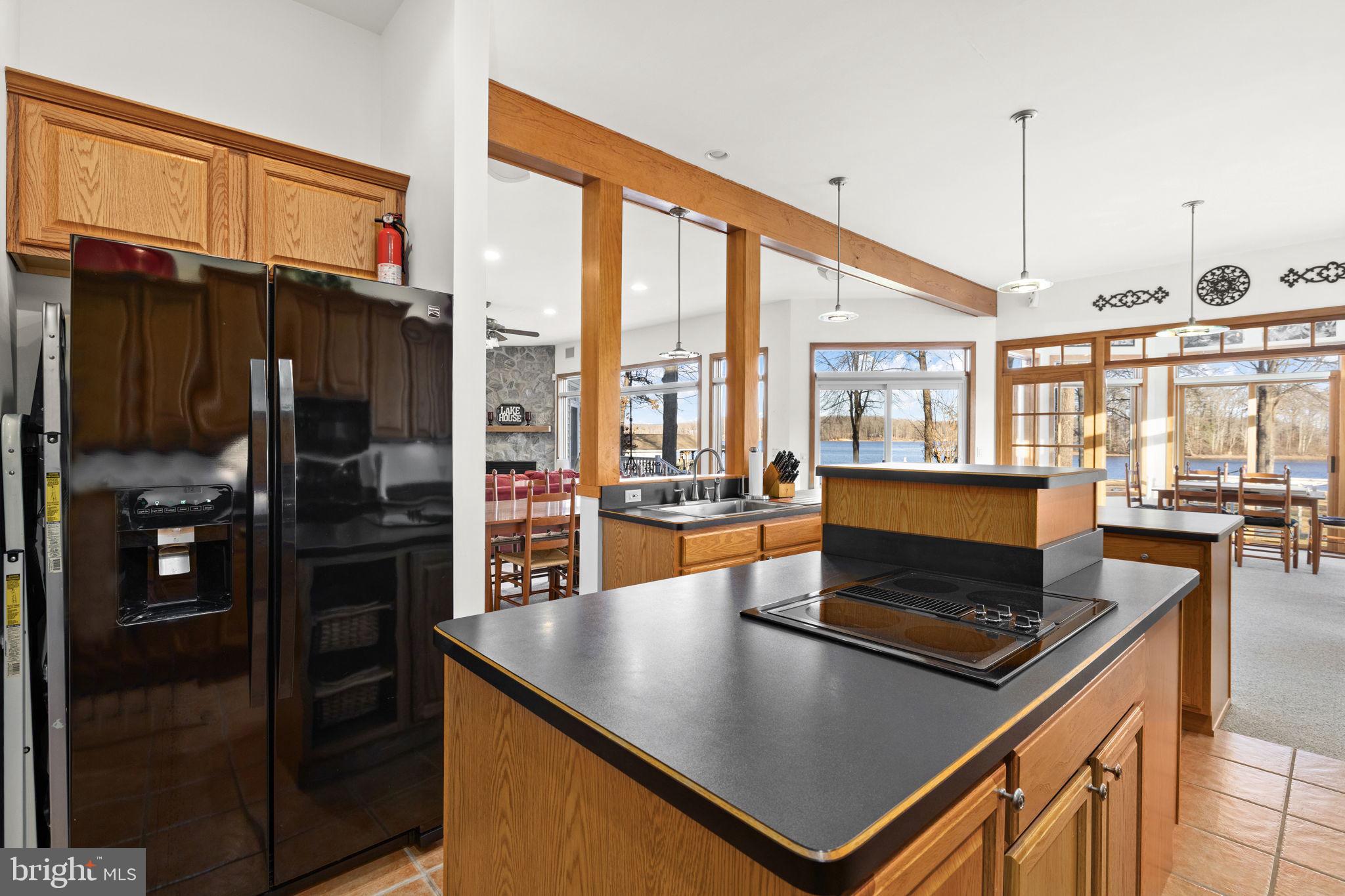 TALL PINES - Residential