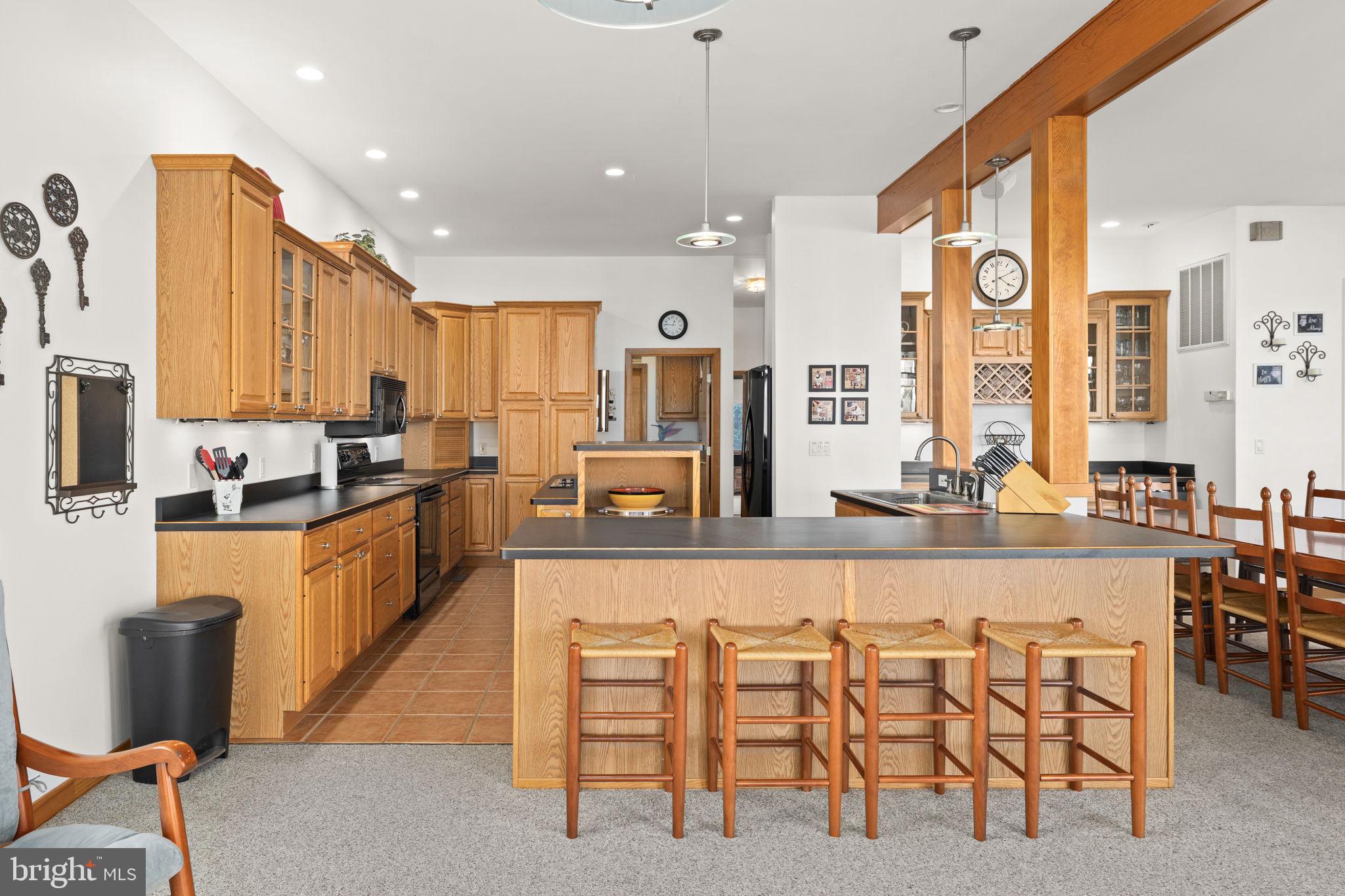 TALL PINES - Residential