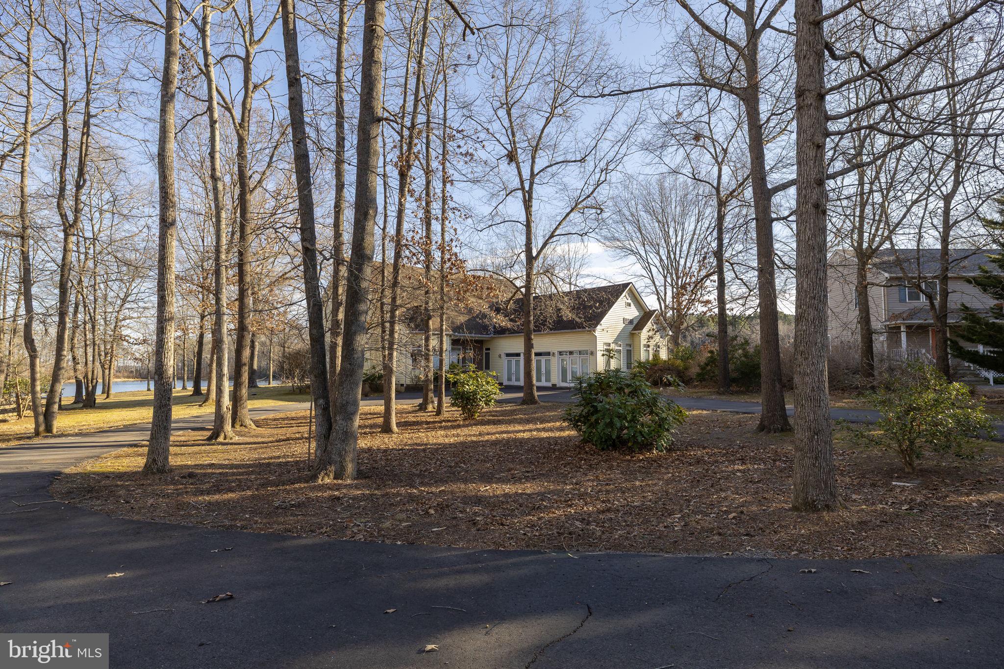 TALL PINES - Residential