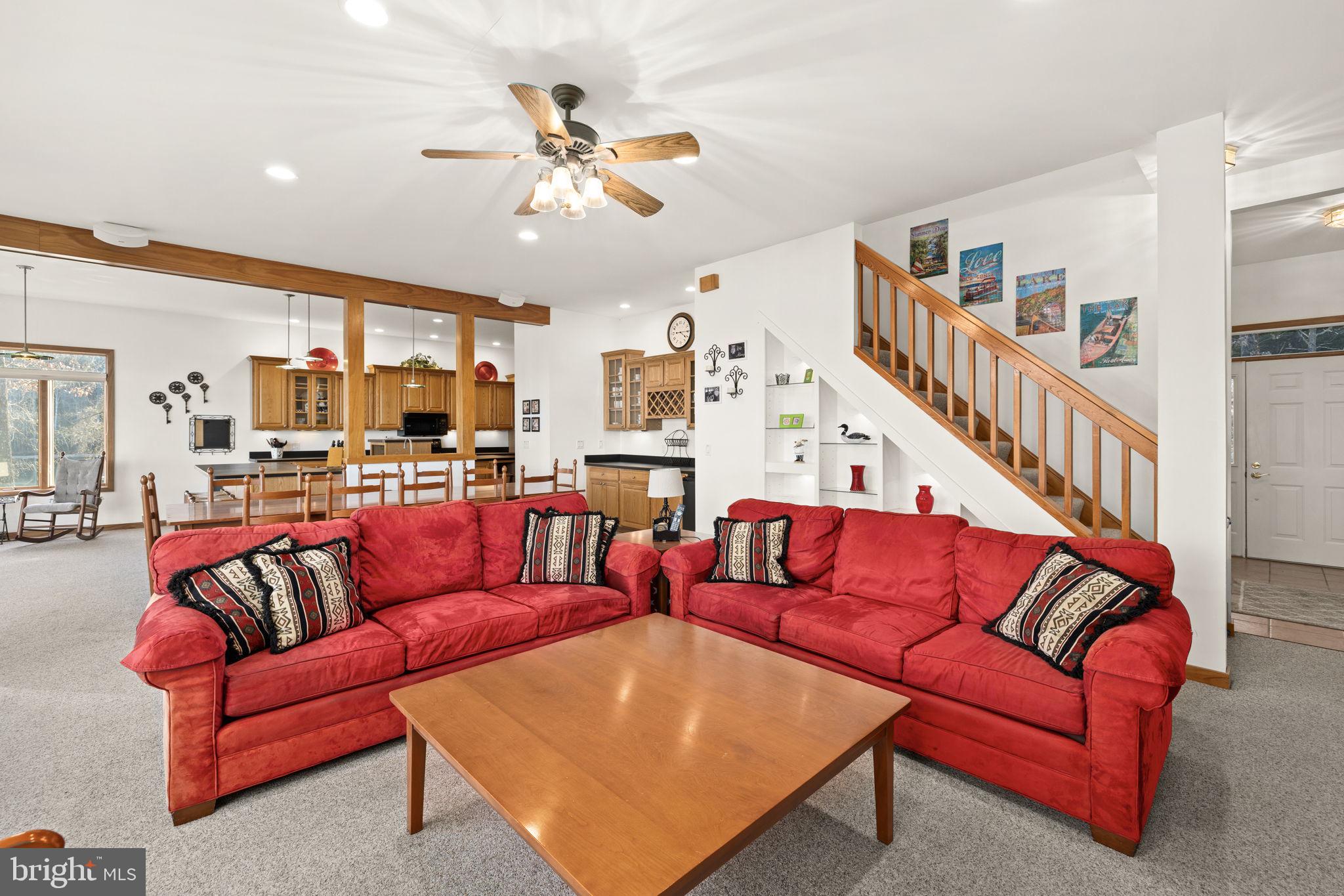 TALL PINES - Residential