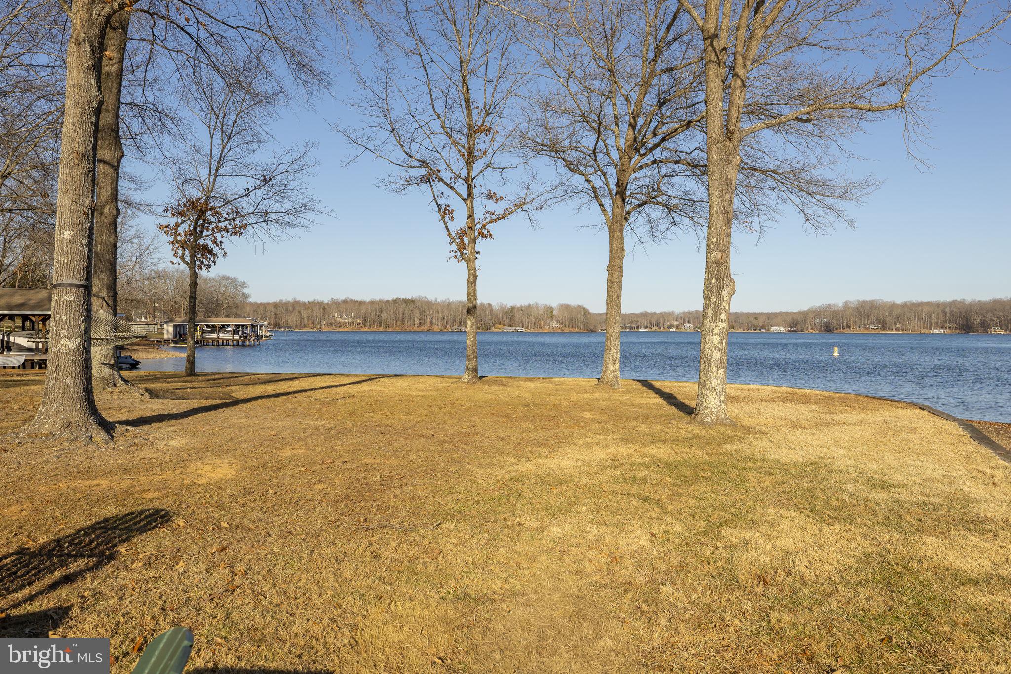 TALL PINES - Residential