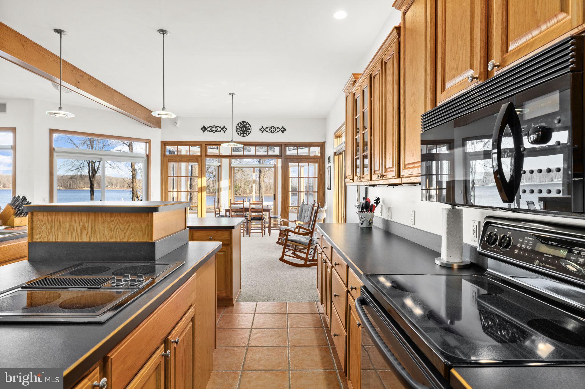 TALL PINES - Residential